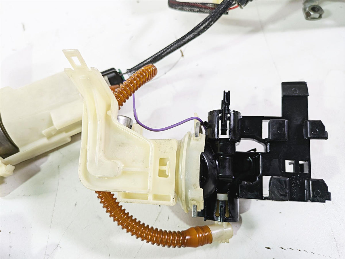 2016 Harley FXDL Dyna Low Rider Fuel Gas Petrol Pump & Sending Unit 75246-04A {{ shop.shopifyCountryName }} - Mototech271