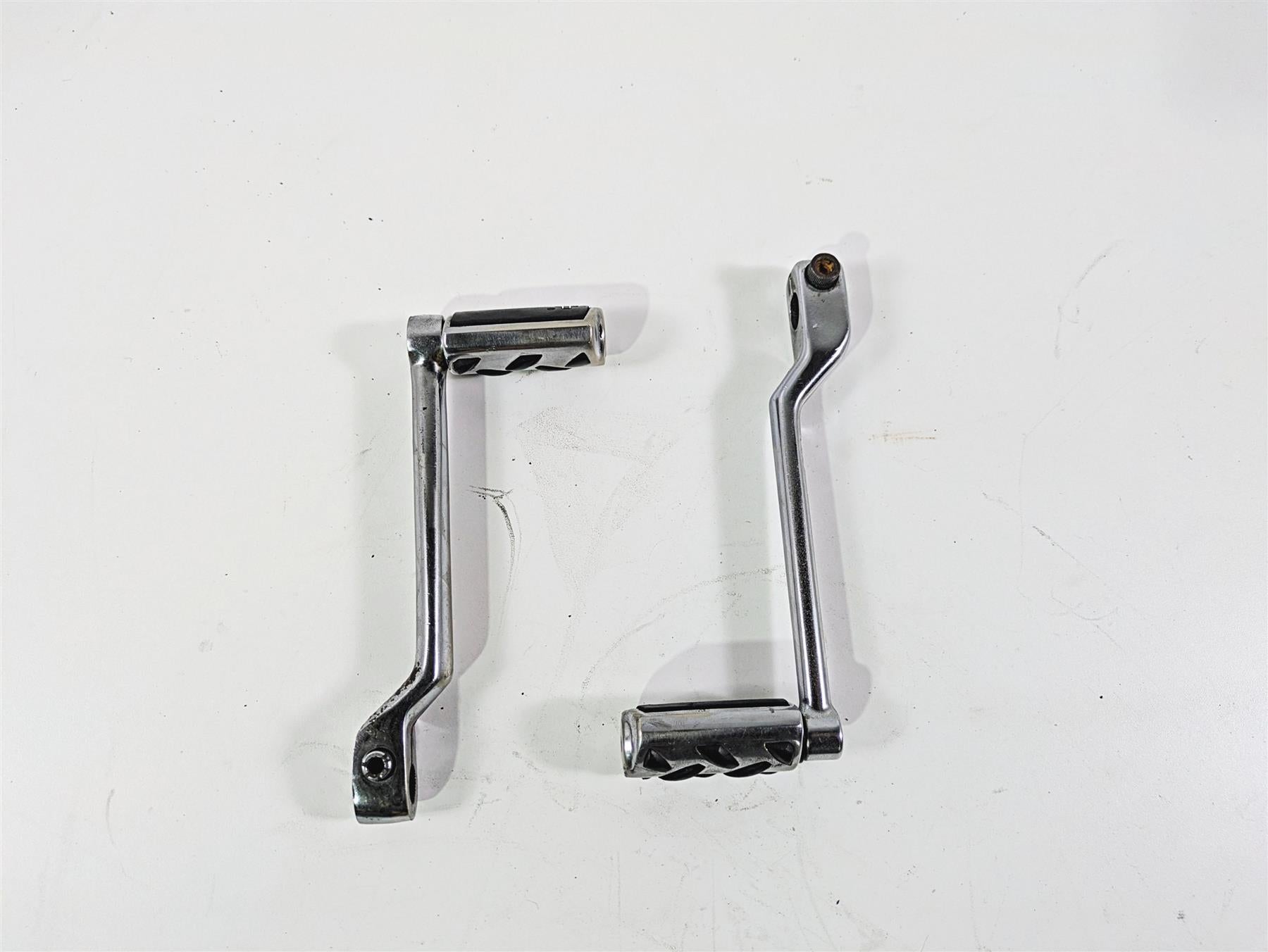 2005 Harley Touring FLHRI Road King Chrome Shifter Lever Pedal Pegs {{ shop.shopifyCountryName }} - Mototech271