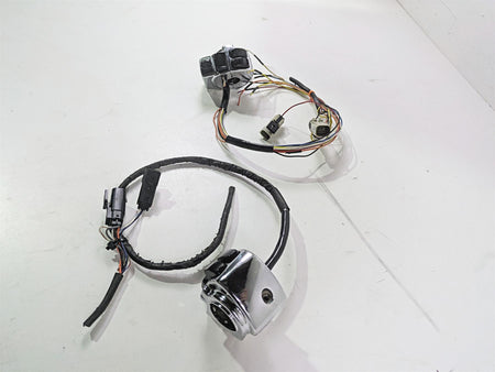 2007 Harley Touring FLHRSE CVO Road King Chrome Hand Control Switch Set 71682-06 {{ shop.shopifyCountryName }} - Mototech271