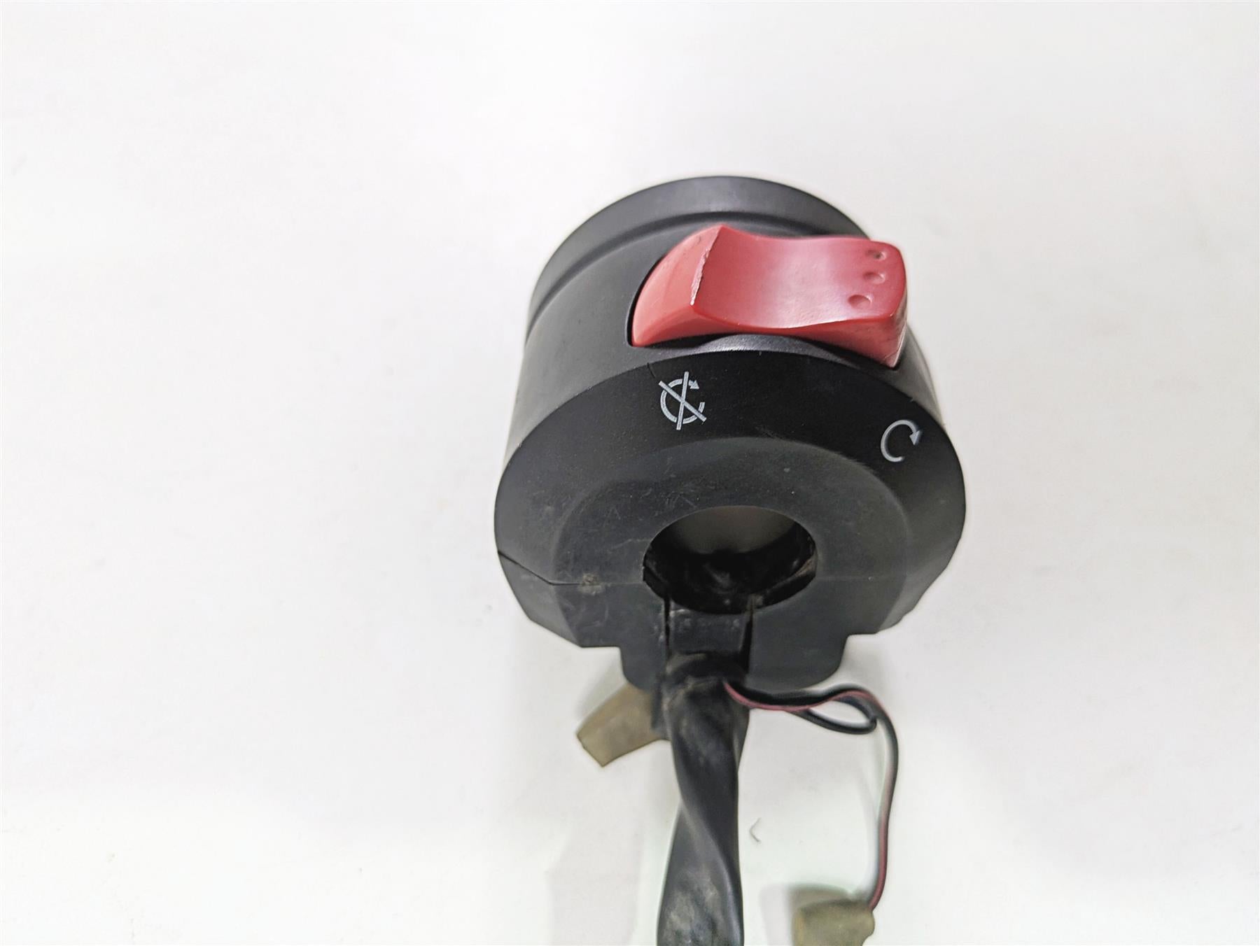 2006 Suzuki GSXR1000 K6 Right Hand Start Stop Control Switch 37200-41G80 {{ shop.shopifyCountryName }} - Mototech271
