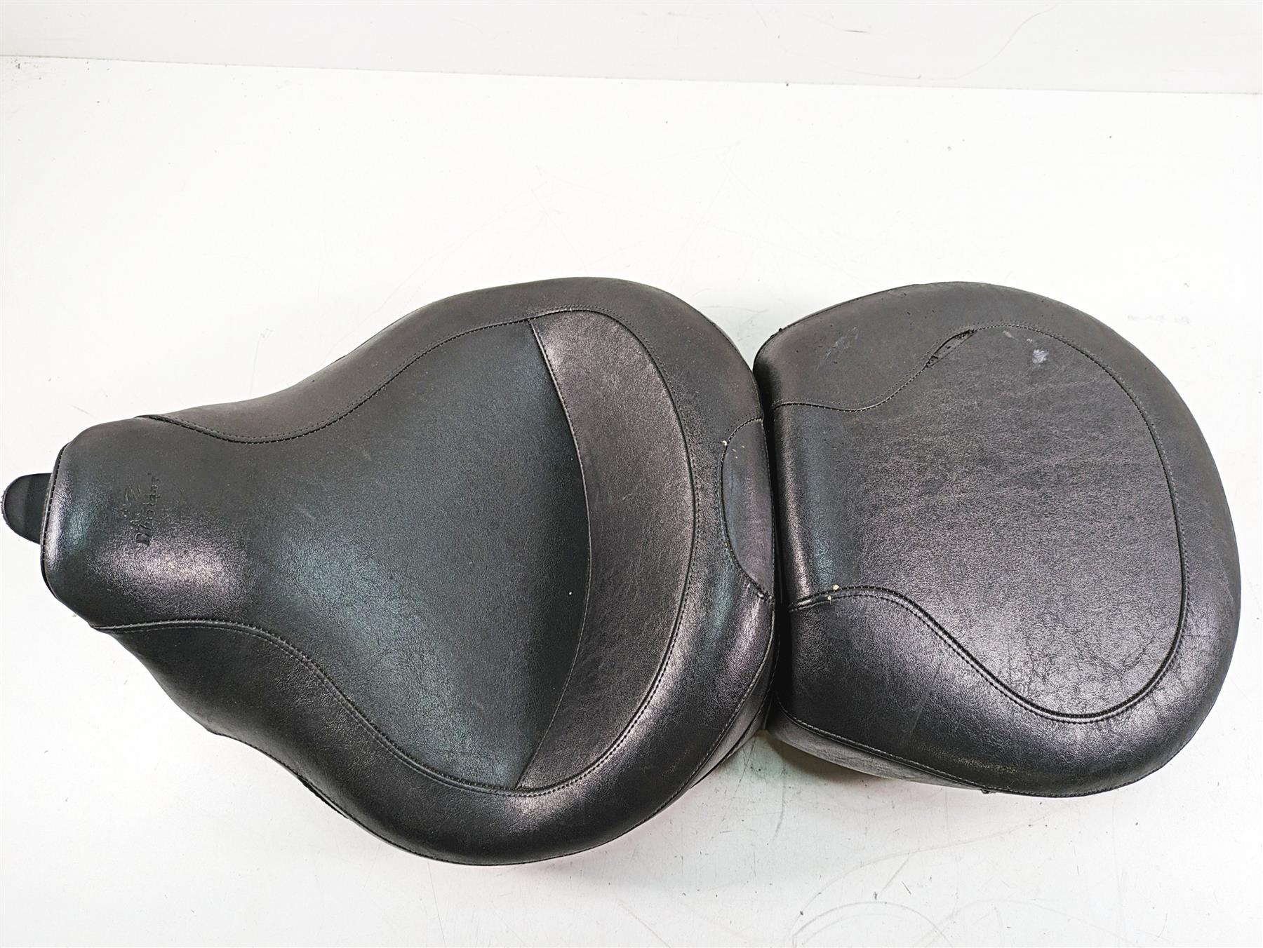 2011 Harley Touring FLHR Road King Mustang Seat Saddle 731499 {{ shop.shopifyCountryName }} - Mototech271