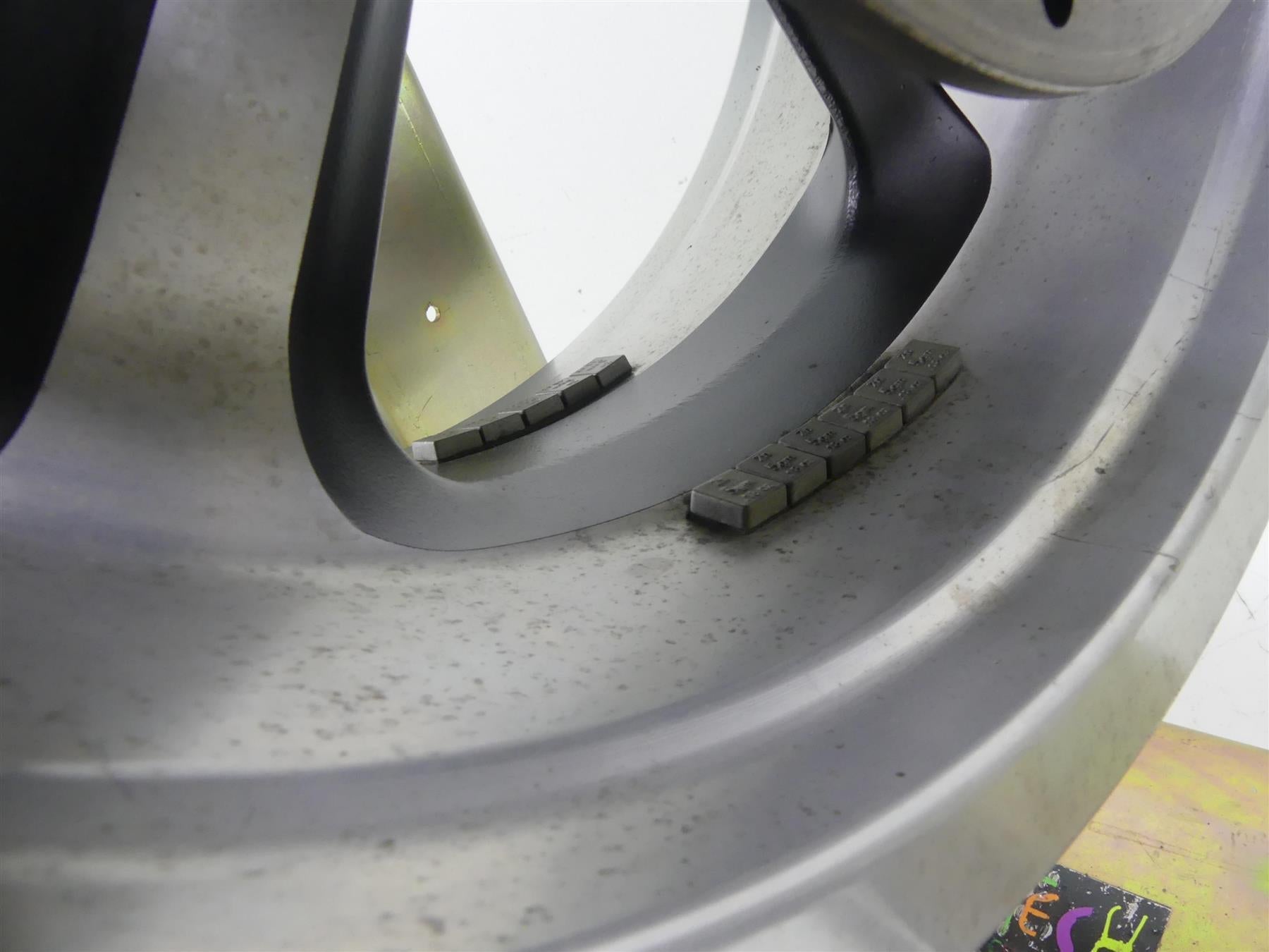 2011 Harley VRSCF Muscle Rod Straight Rear Wheel Rim 18x8 40900169 {{ shop.shopifyCountryName }} - Mototech271
