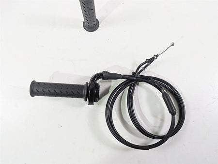 2013 Triumph Bonneville Throttle Cables & Grip Set T2040252 T2040740 T2040254 {{ shop.shopifyCountryName }} - Mototech271
