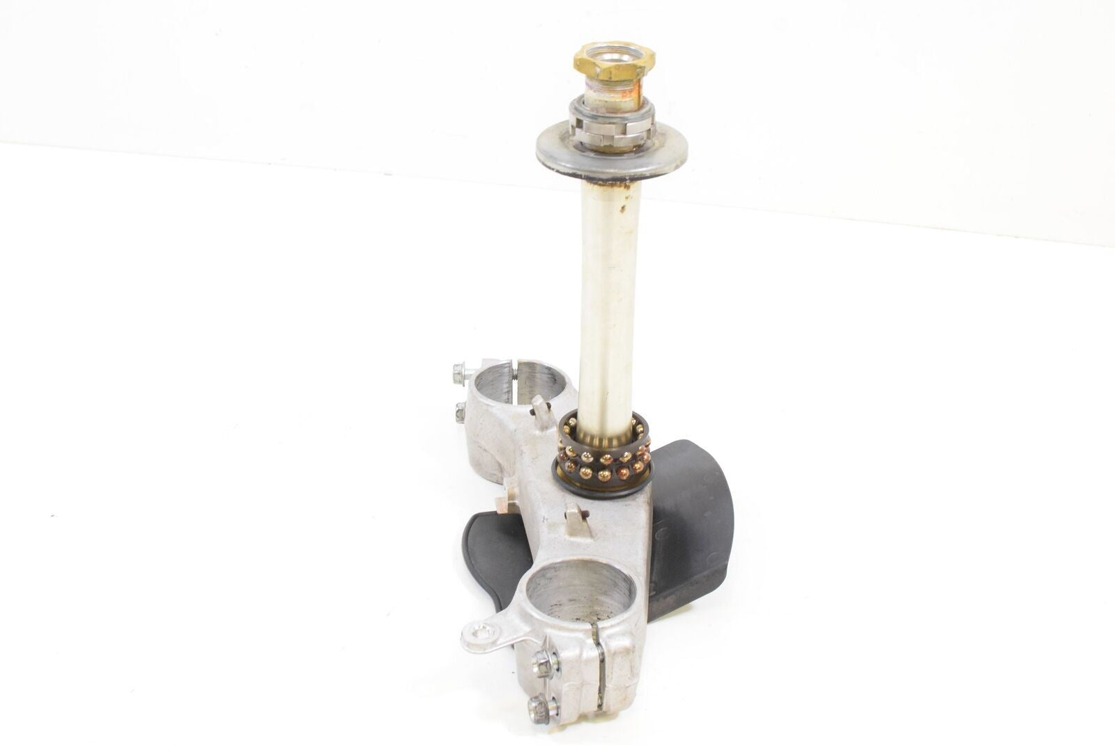2006 Suzuki GSXR600 GSX-R600 Lower Triple Tree Steering Yoke 51410-01H00 {{ shop.shopifyCountryName }} - Mototech271