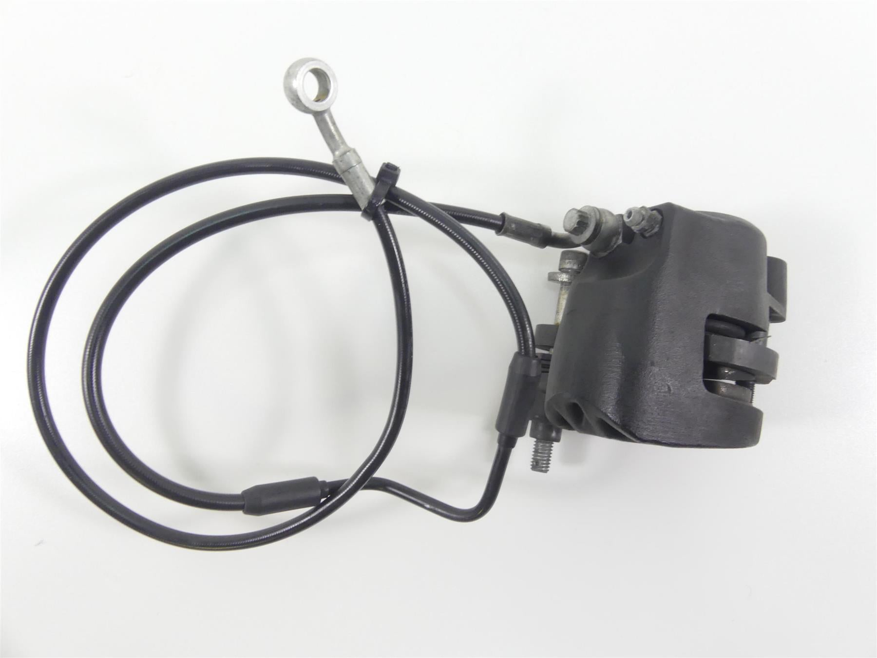 2008 Harley Softail FLSTSB Cross Bones Front Brake Caliper + Line 44079-97C {{ shop.shopifyCountryName }} - Mototech271