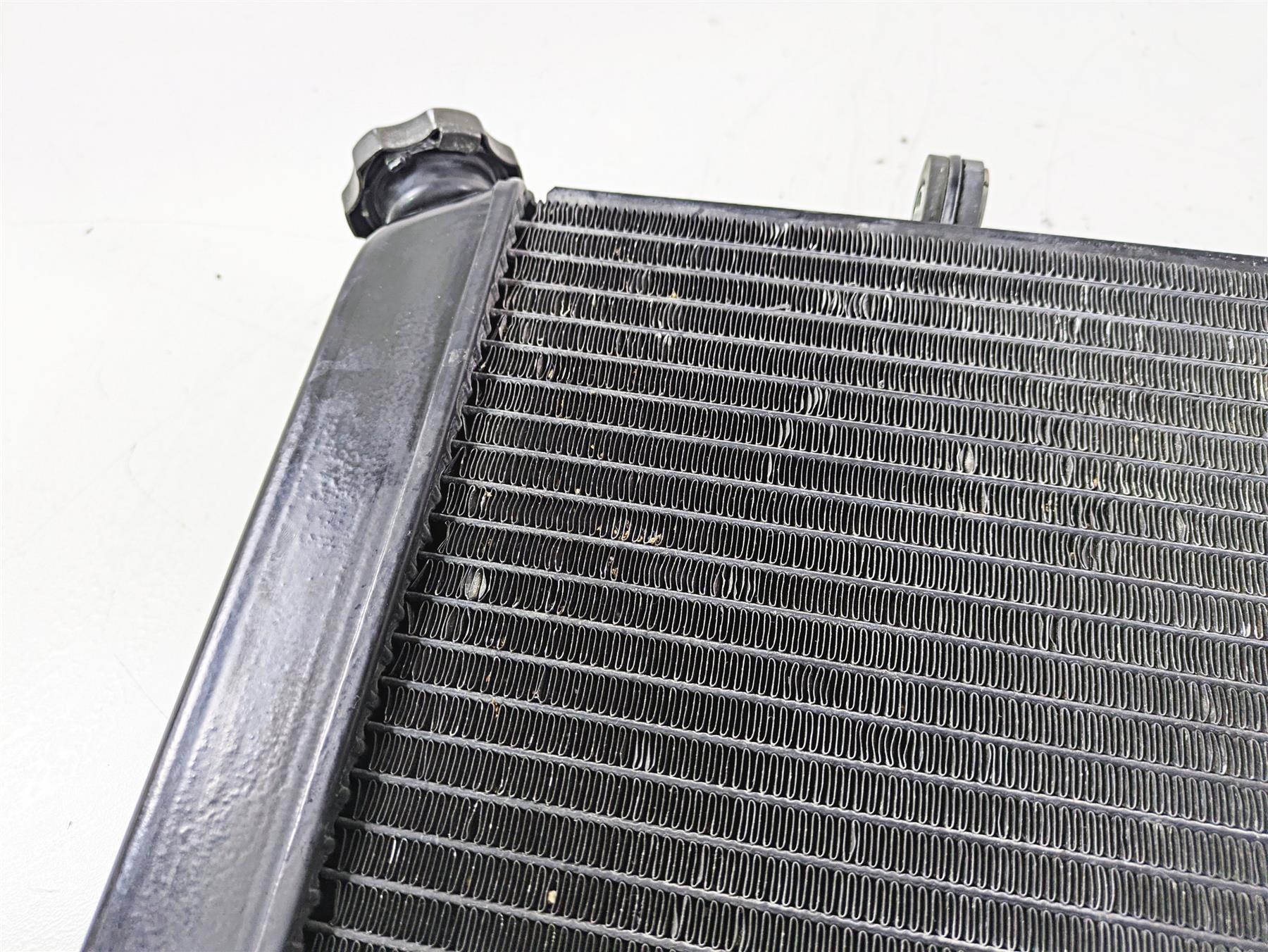2005 Kawasaki ZX12R Ninja Radiator Fans Reservoir Hoses Set 39061-1304 {{ shop.shopifyCountryName }} - Mototech271