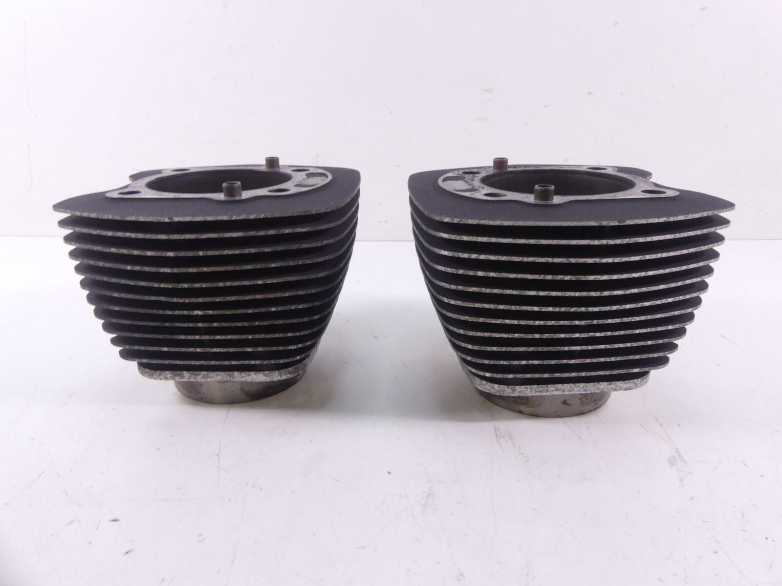 2011 Harley Touring FLHRC Road King Cylinder Jug Piston Set 16593-99 17460-07 {{ shop.shopifyCountryName }} - Mototech271