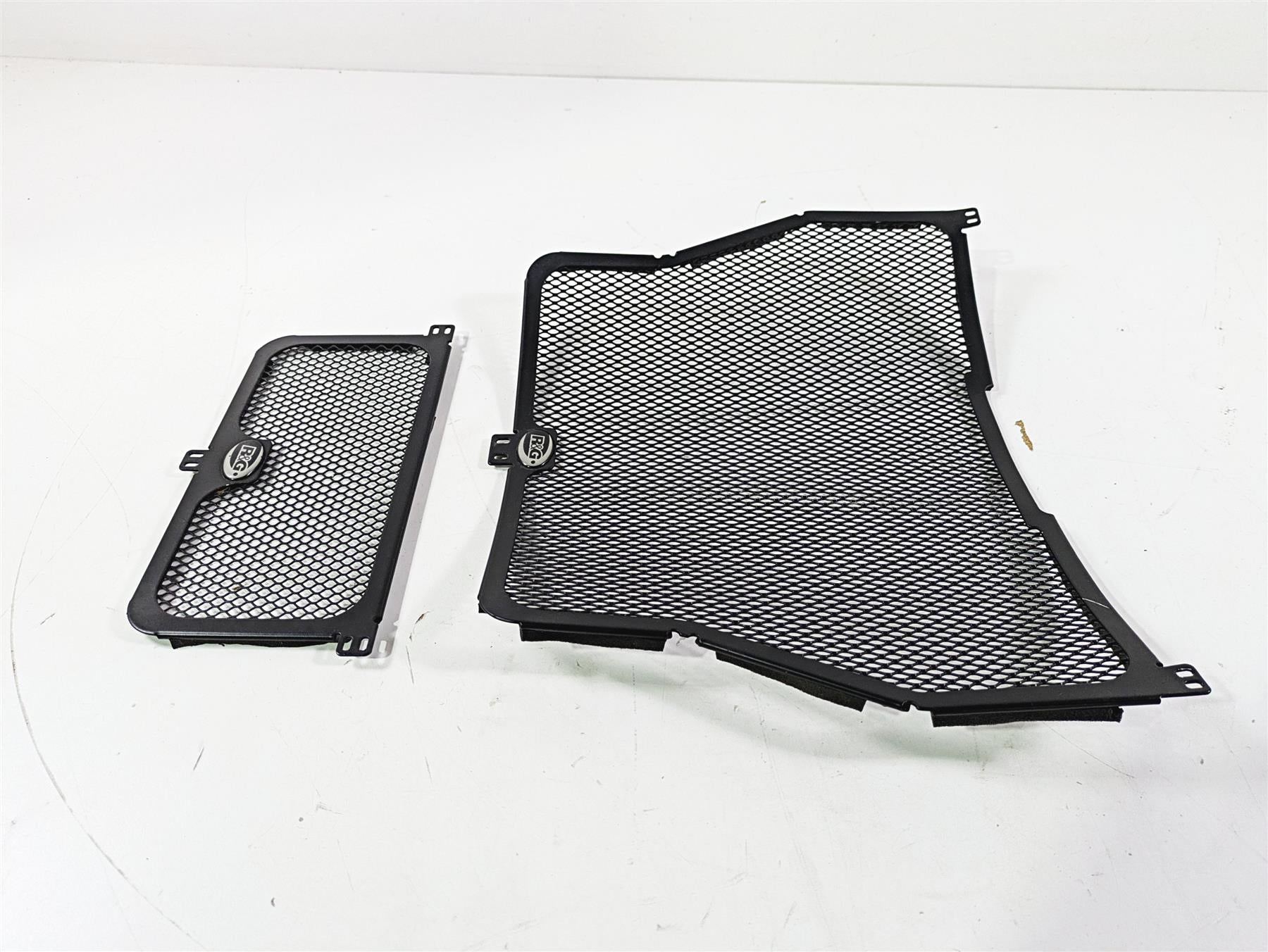 2016 BMW S1000RR K46 R&G Radiator Guard Cover Set RAD0184BK {{ shop.shopifyCountryName }} - Mototech271