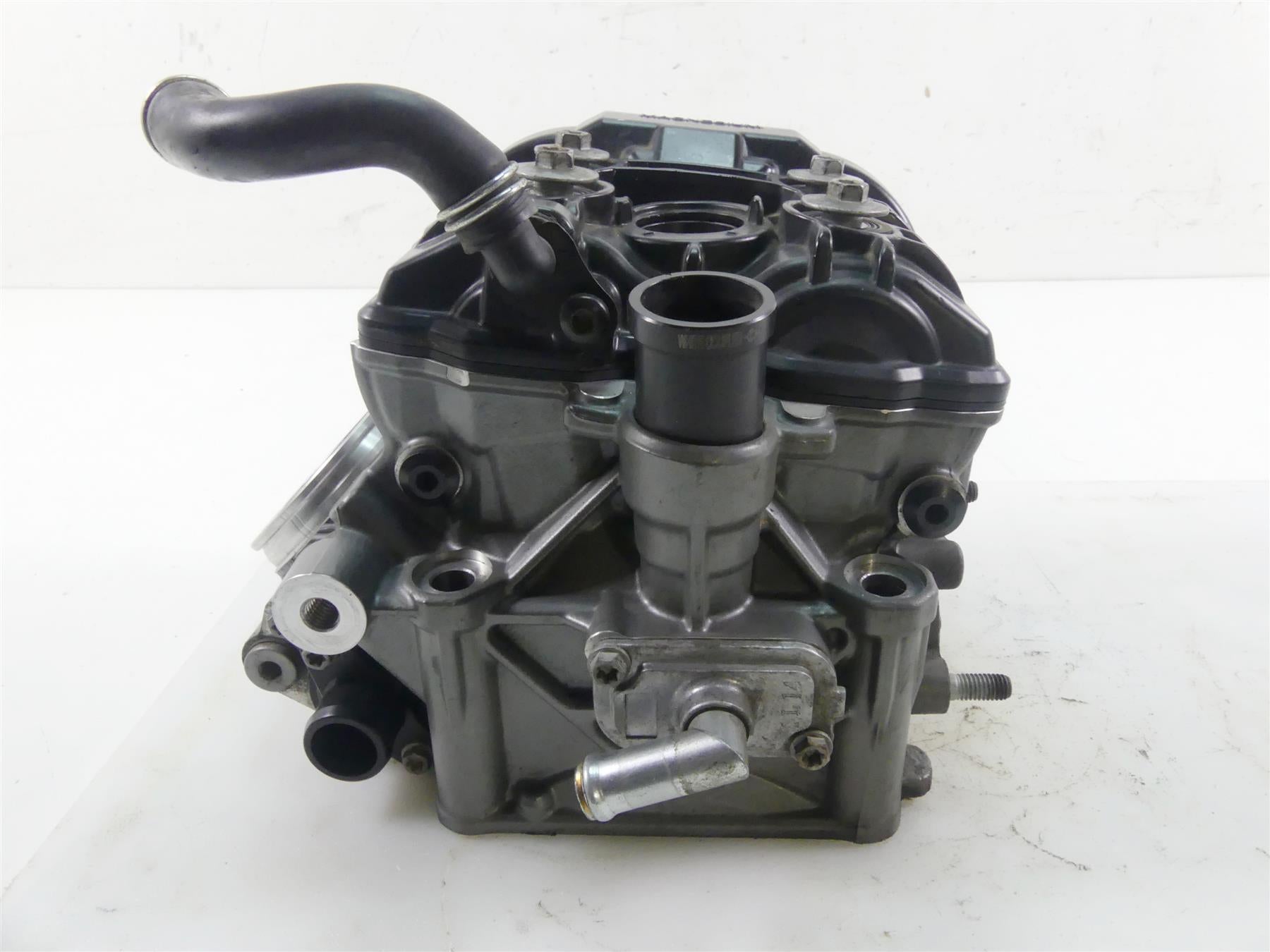 2015 KTM 1290 Adventure Rear Cylinder Head Cylinderhead 6043612000024 {{ shop.shopifyCountryName }} - Mototech271