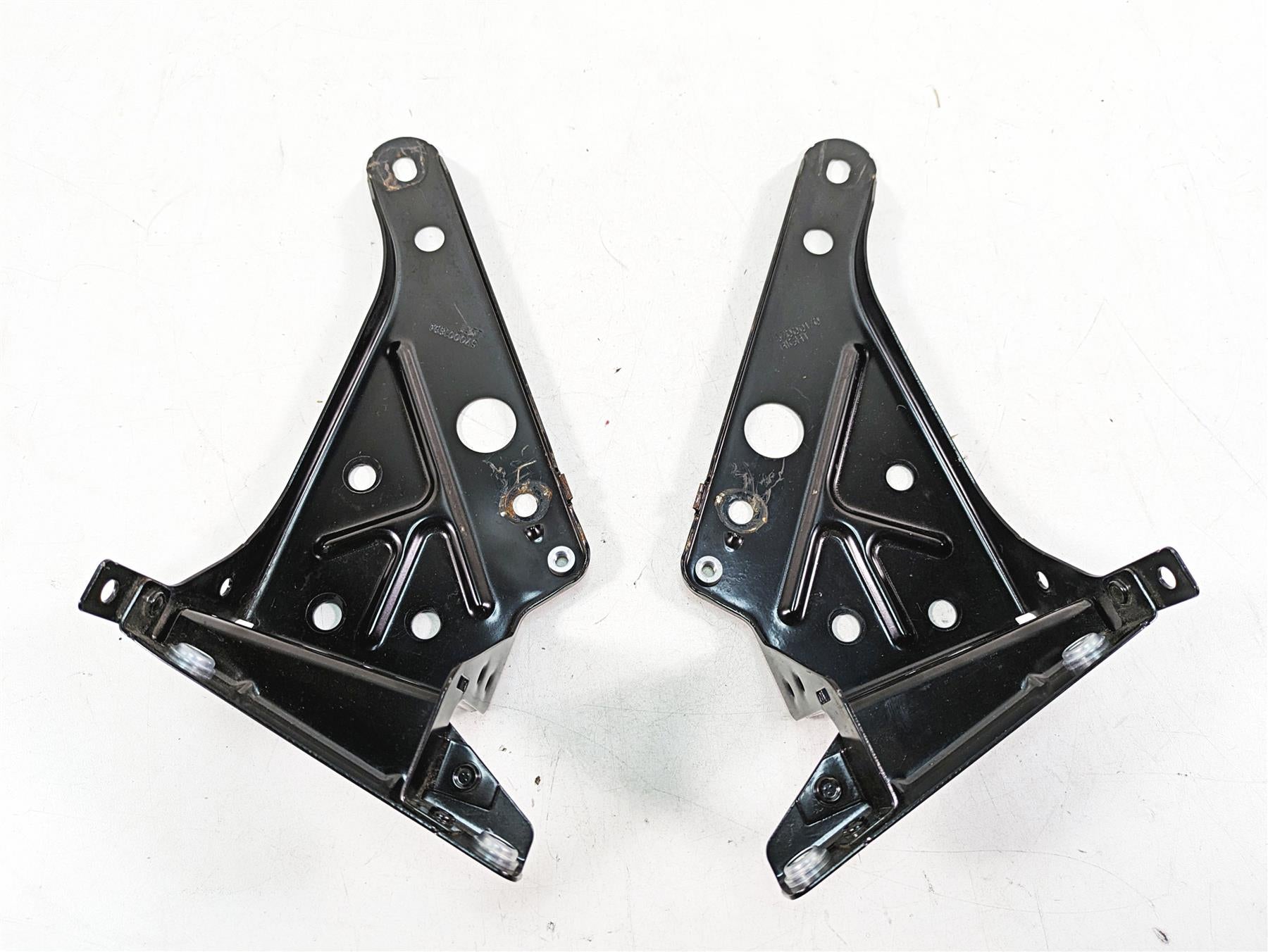 2020 Harley Touring FLHX Street Glide Front Fairing Mounting Brackets 57000170 {{ shop.shopifyCountryName }} - Mototech271