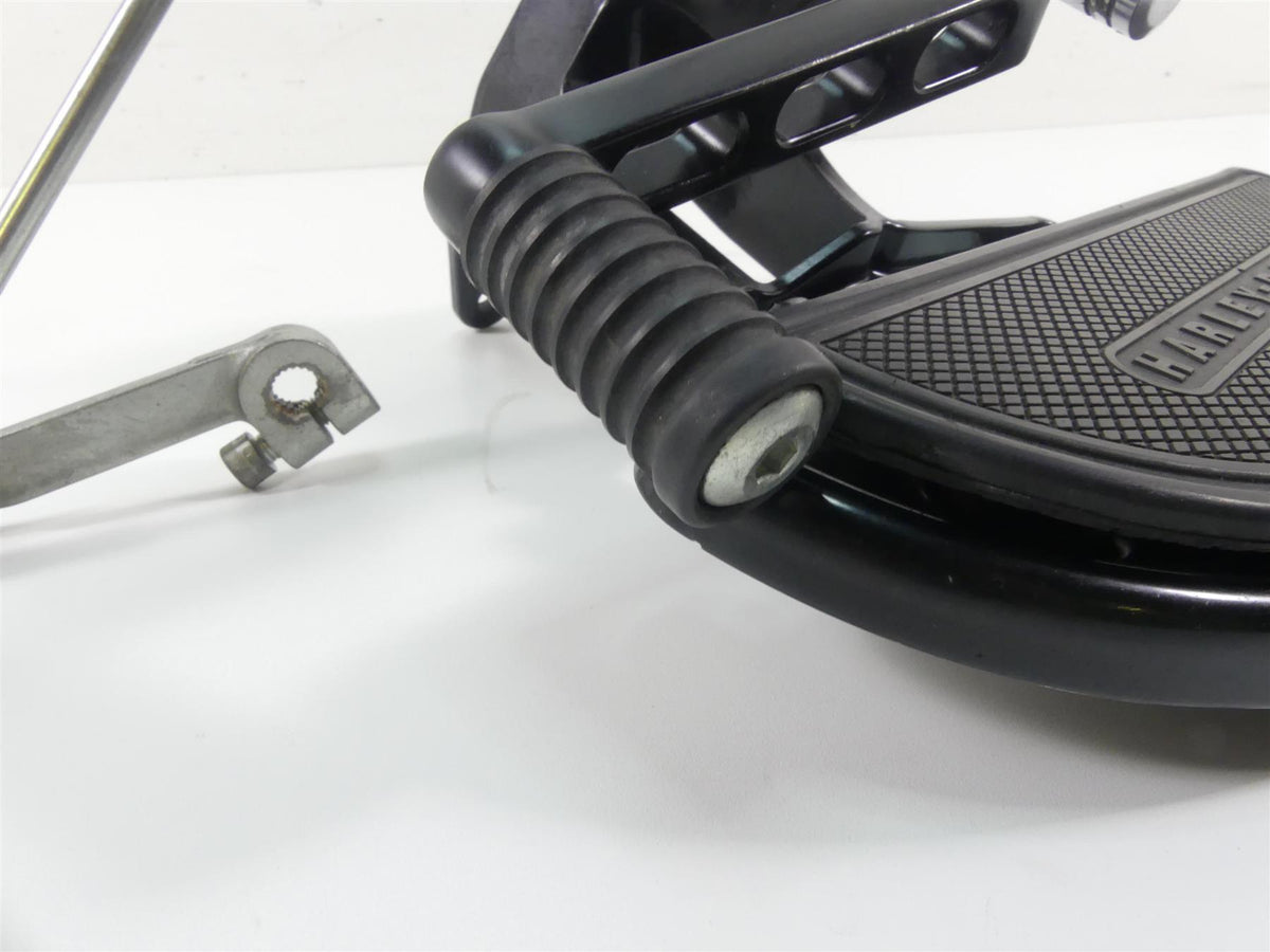 2008 Harley Softail FLSTSB Cross Bones Left Floorboard & Shifter Set 33630-07A {{ shop.shopifyCountryName }} - Mototech271