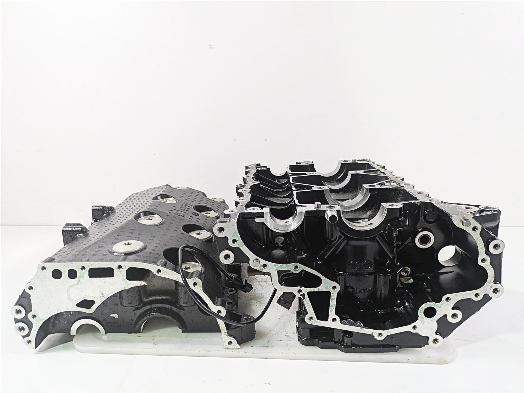 2024 Sea-Doo GTX 230 Engine Crank Motor Case Jug Set 420893514 {{ shop.shopifyCountryName }} - Mototech271
