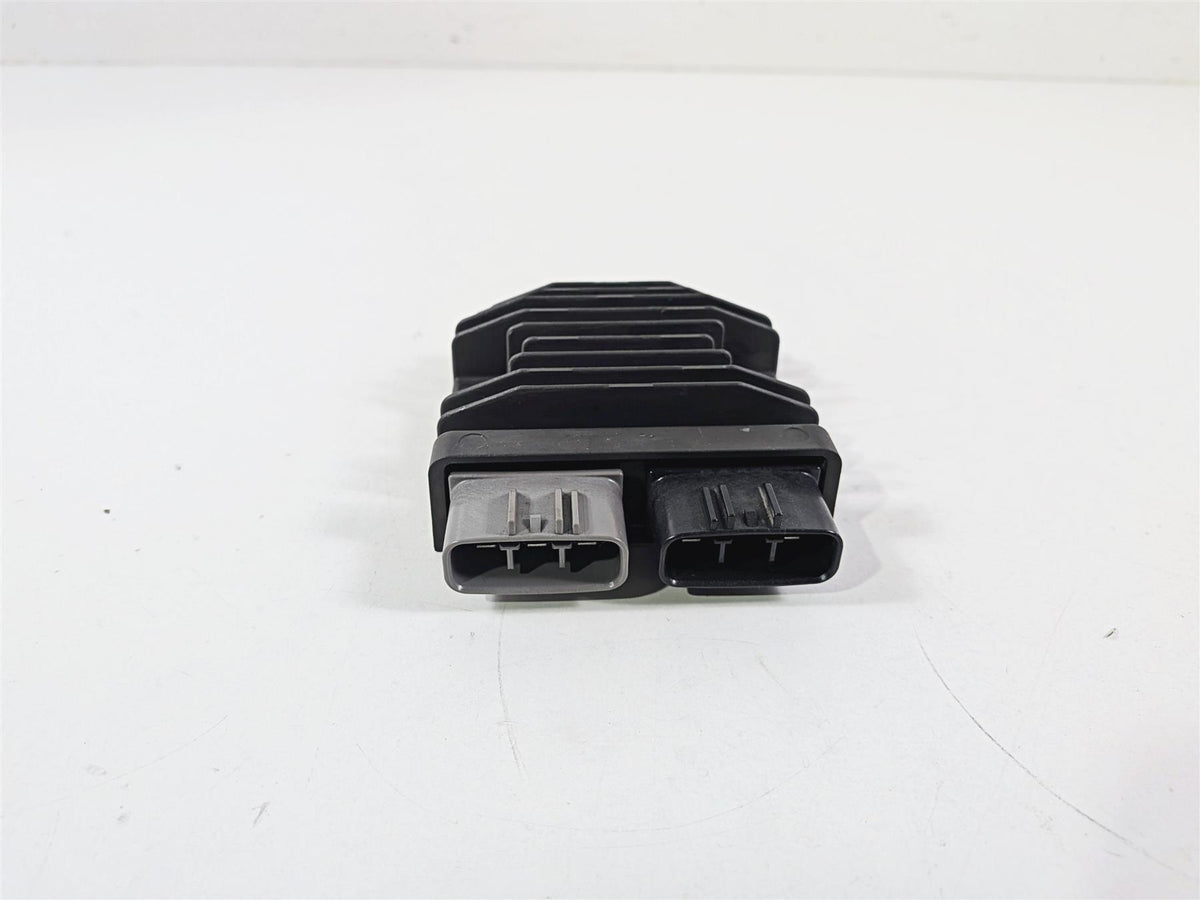 2023 Yamaha MT10 MTN1000 Rectifier Voltage Regulator 1D7-81960-10-00 FH027AA {{ shop.shopifyCountryName }} - Mototech271