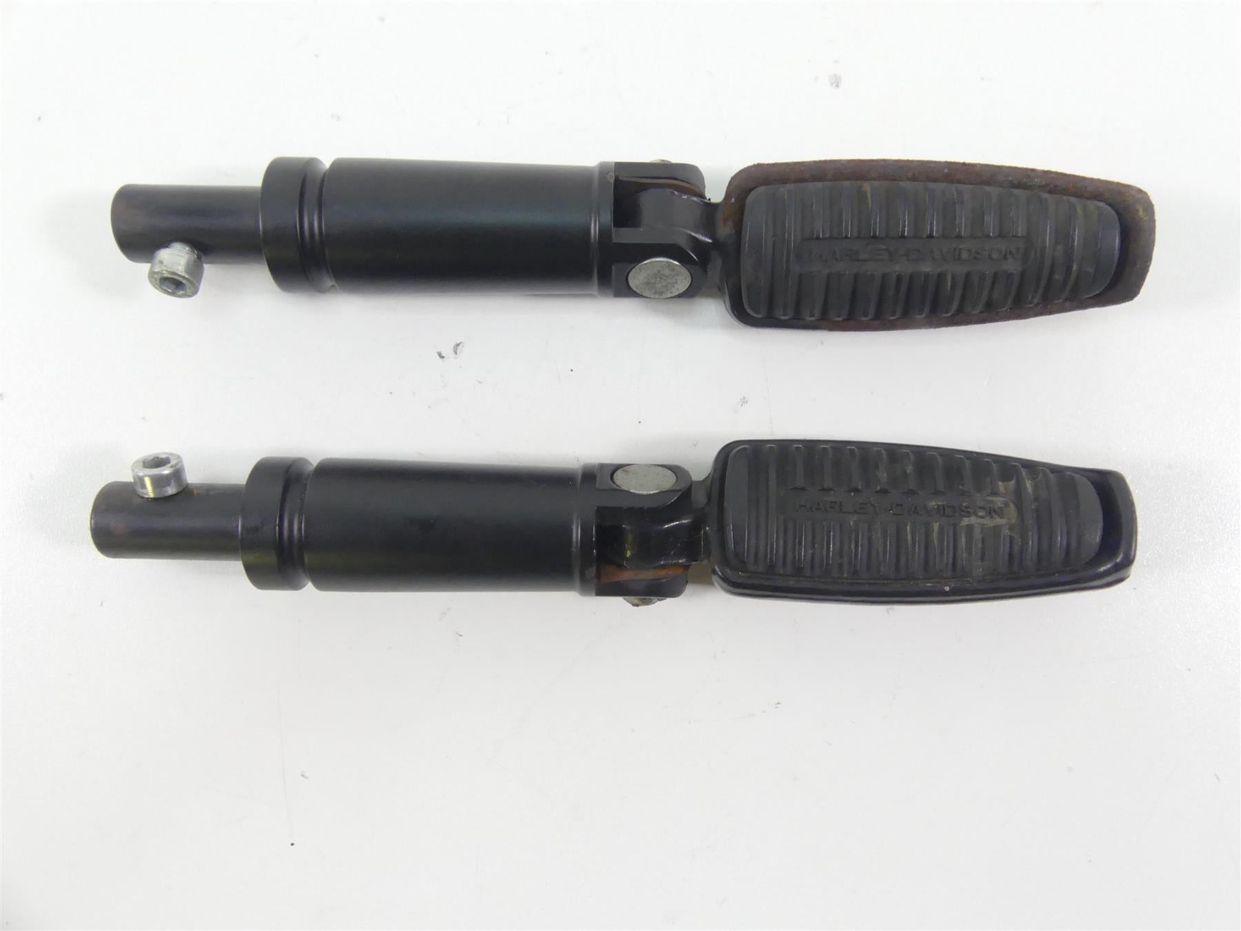 2006 Harley VRSCD Night Rod Highway High Way Foot Pegs & Mounts Set 49135-06 {{ shop.shopifyCountryName }} - Mototech271