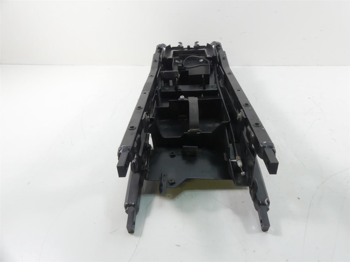 2007 Yamaha FZ1 Fazer Rear Sub Frame Subframe & Inner Fender 2D1-21190-01-P0 {{ shop.shopifyCountryName }} - Mototech271