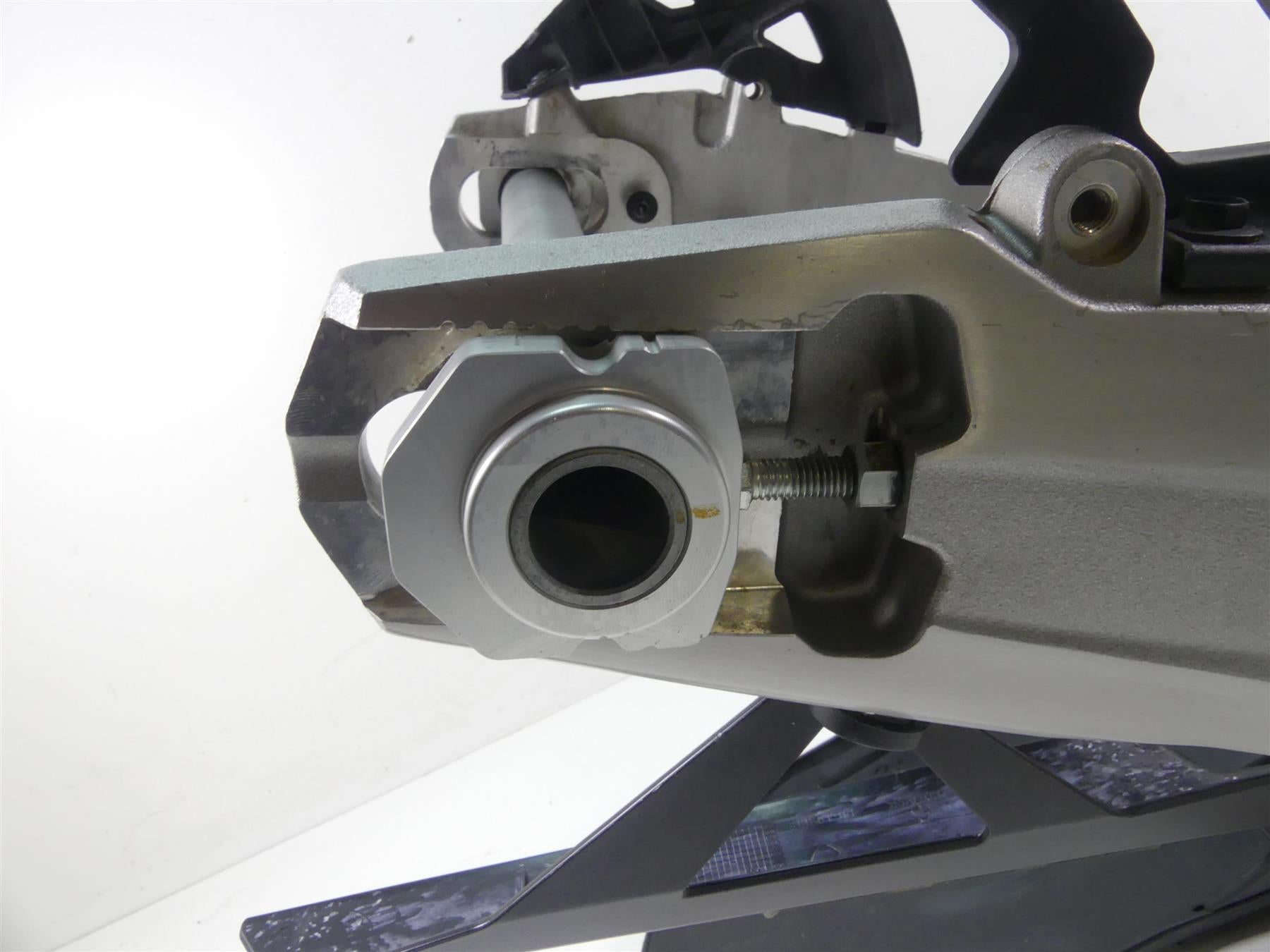 2020 Ducati Multistrada 1260 Enduro Rear Swingarm Swing Arm Axle Set 37031892D {{ shop.shopifyCountryName }} - Mototech271