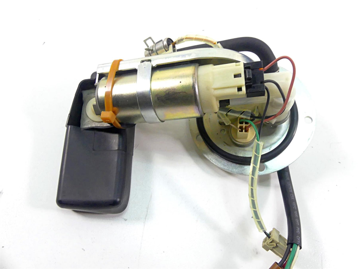 2008 Suzuki M109R VZR1800 Fuel Gas Petrol Pump - Tested 15100-48G00 {{ shop.shopifyCountryName }} - Mototech271