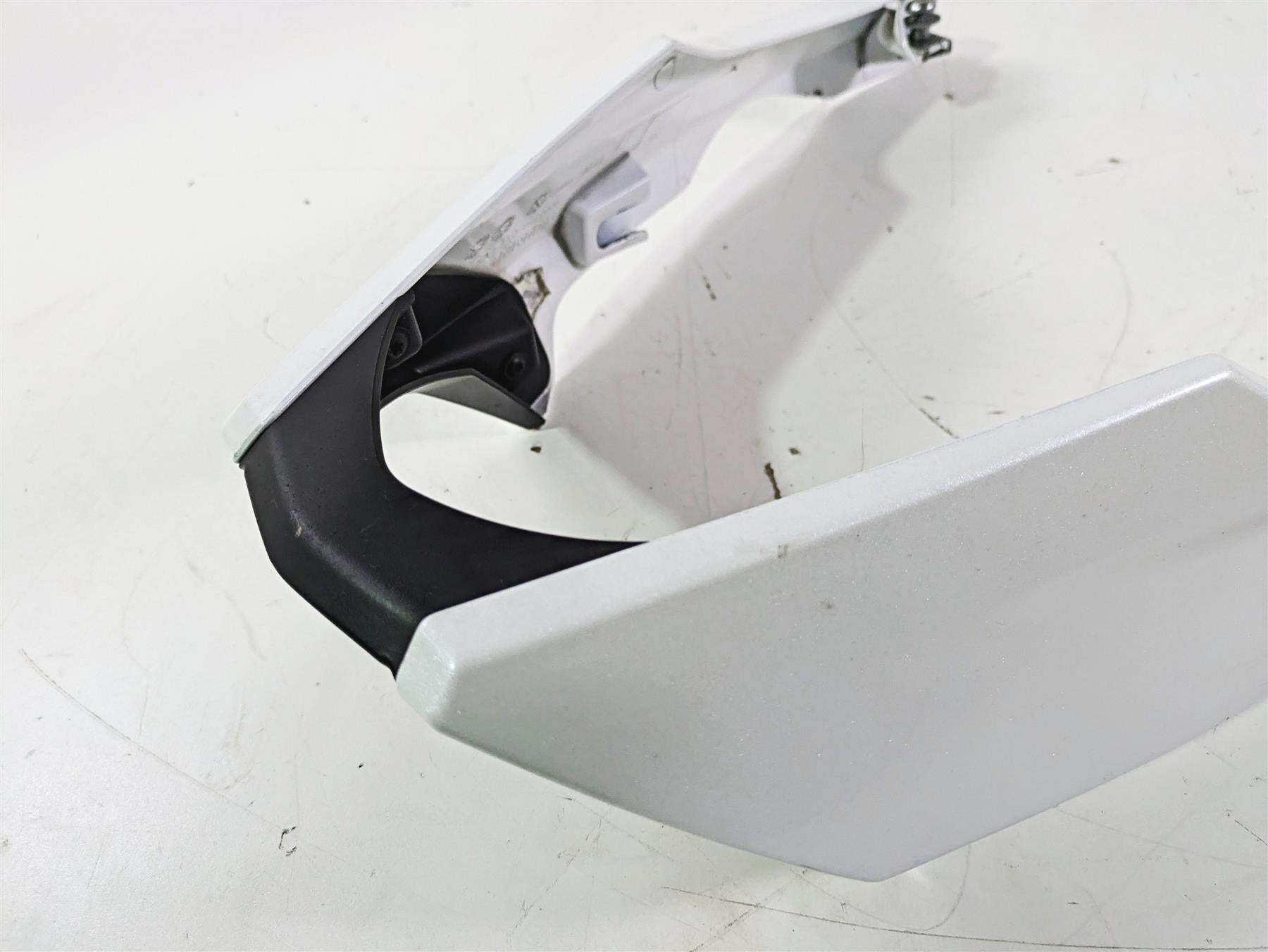 2019 Triumph Speed Triple RS 1050 Lower Belly Cover & Mounts T2303565 {{ shop.shopifyCountryName }} - Mototech271