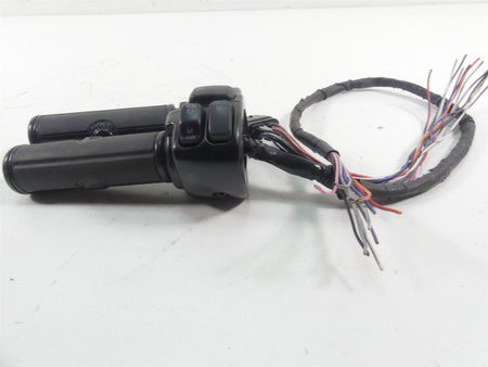 2012 Harley Touring FLHTK Electra Glide Right Hand Control Switch -Read 71684-06 {{ shop.shopifyCountryName }} - Mototech271