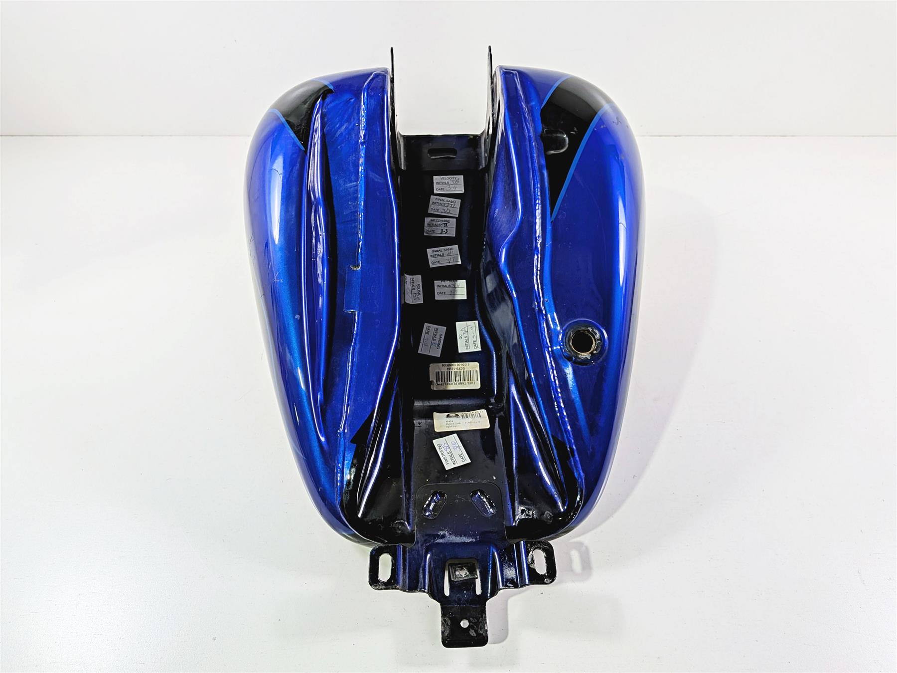 2011 Harley Touring FLHTCU CVO Electra Glide Fuel Petrol Gas Tank 61000006-Mototech271