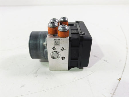2015 BMW R nineT K21 Abs Brake Pump Module Pressure Unit 34518546851 {{ shop.shopifyCountryName }} - Mototech271