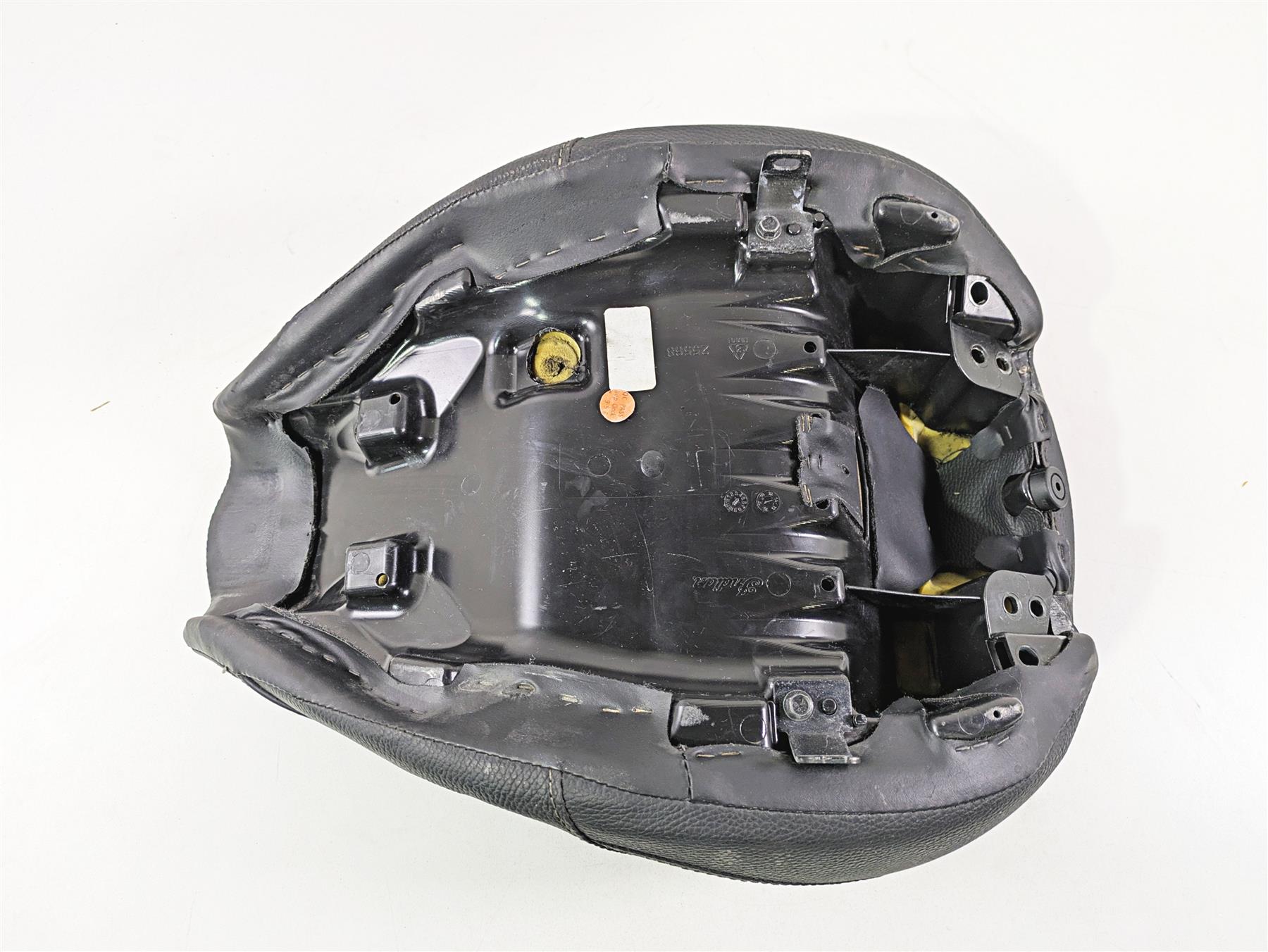 2017 Indian Chieftain Limited Front Seat Saddle No Studs - No Tears 2686580 {{ shop.shopifyCountryName }} - Mototech271
