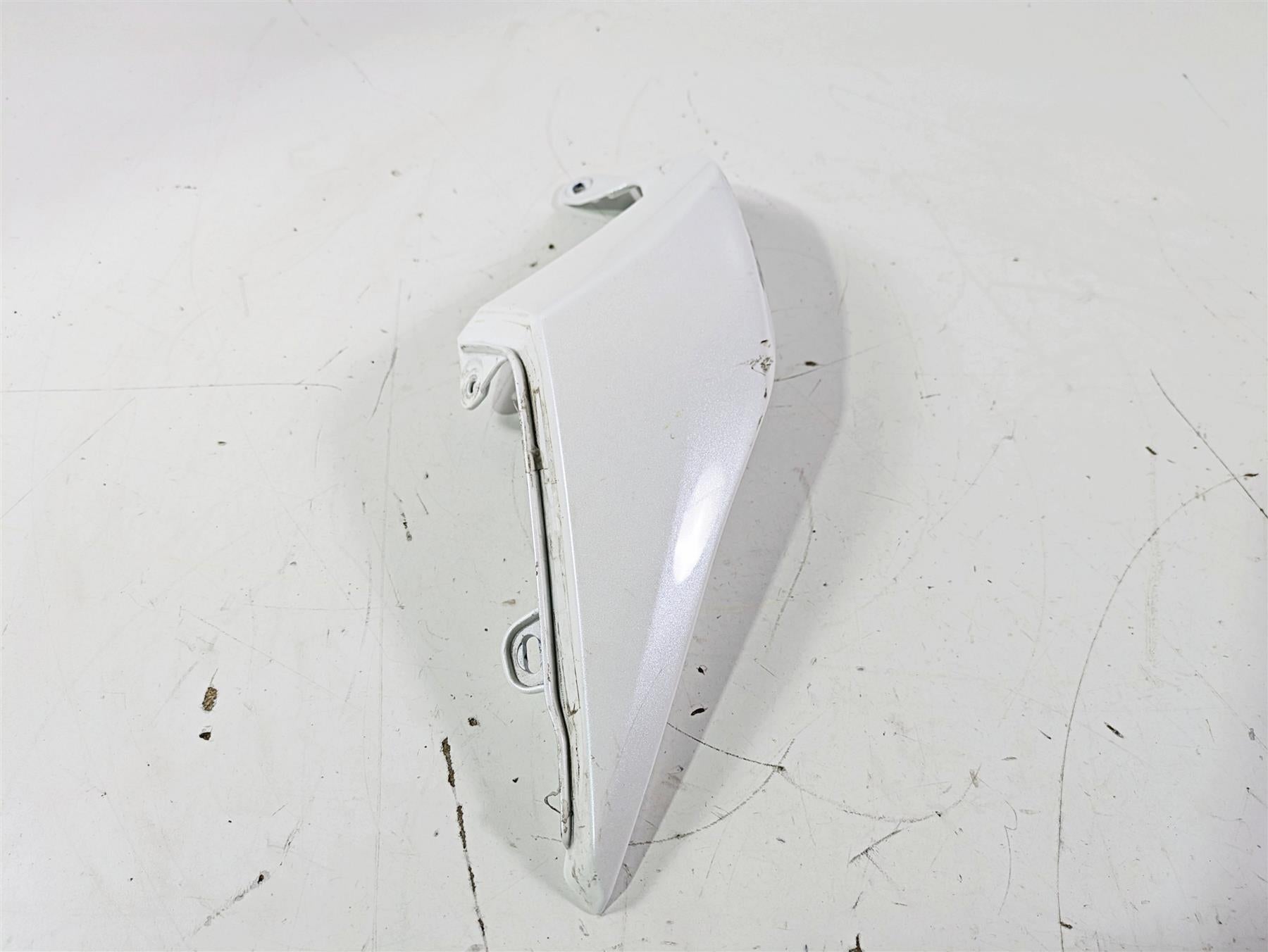 2019 Triumph Speed Triple RS 1050 Right Tail Cover Fairing T2303544 T2303451 {{ shop.shopifyCountryName }} - Mototech271