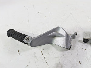 2004 Victory Kingpin Rear Passenger Pillion Footpeg Foot Peg Set 1014126 1014127