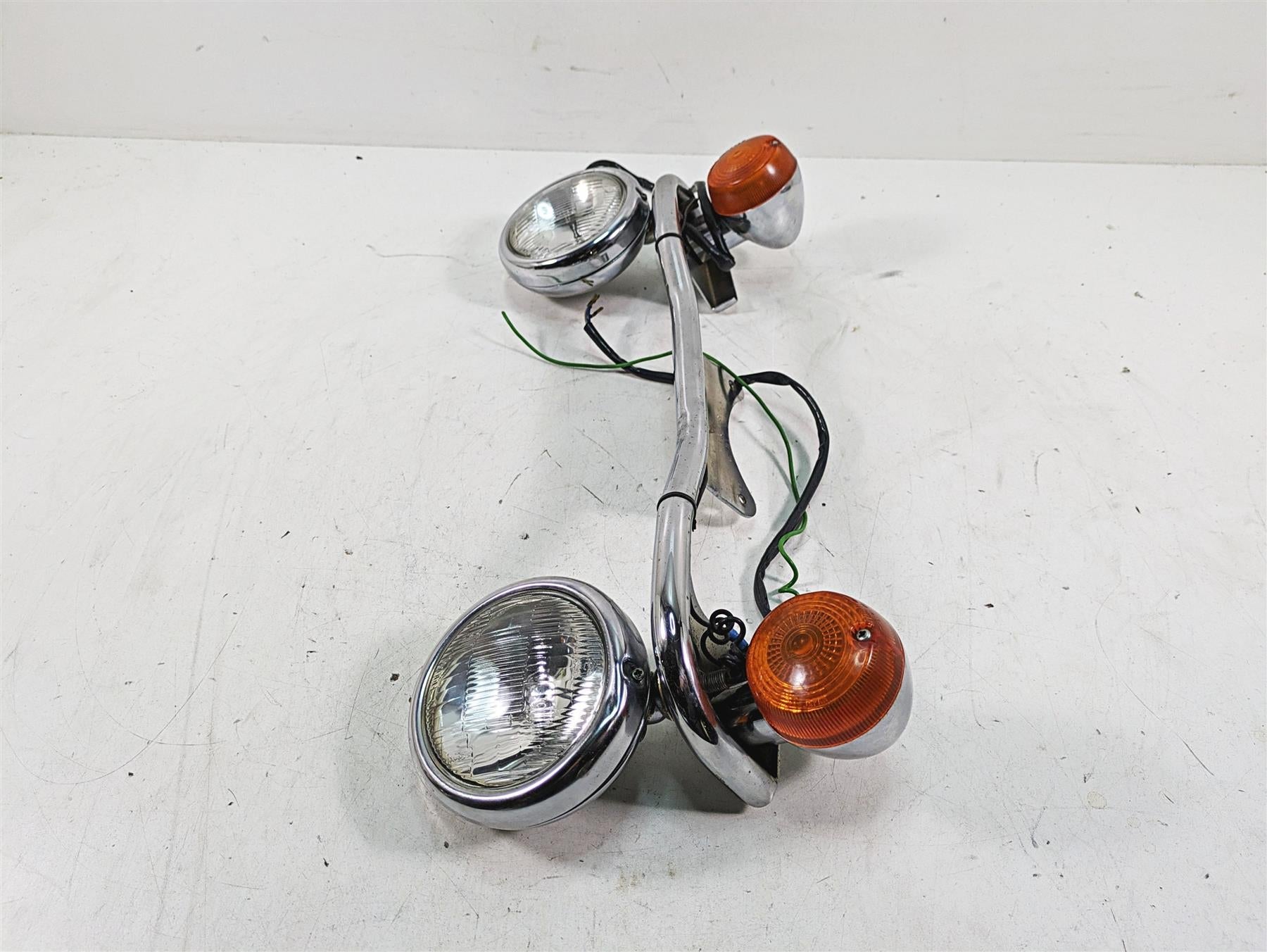 1997 Kawasaki VN1500 Vulcan Front Spot Lights Spotlight Blinker Bar 32001-001 {{ shop.shopifyCountryName }} - Mototech271