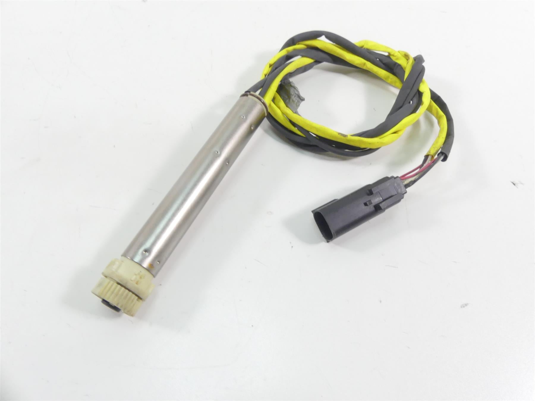 2010 Harley Touring FLHX Street Glide Ride Fly By Wire Throttle Sensor 32305-08 {{ shop.shopifyCountryName }} - Mototech271