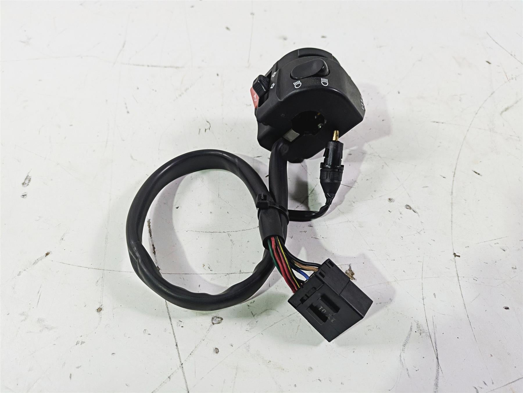 2012 Triumph Daytona 675 Left Hand Turn Signal Control Switch - Read T2040274 {{ shop.shopifyCountryName }} - Mototech271