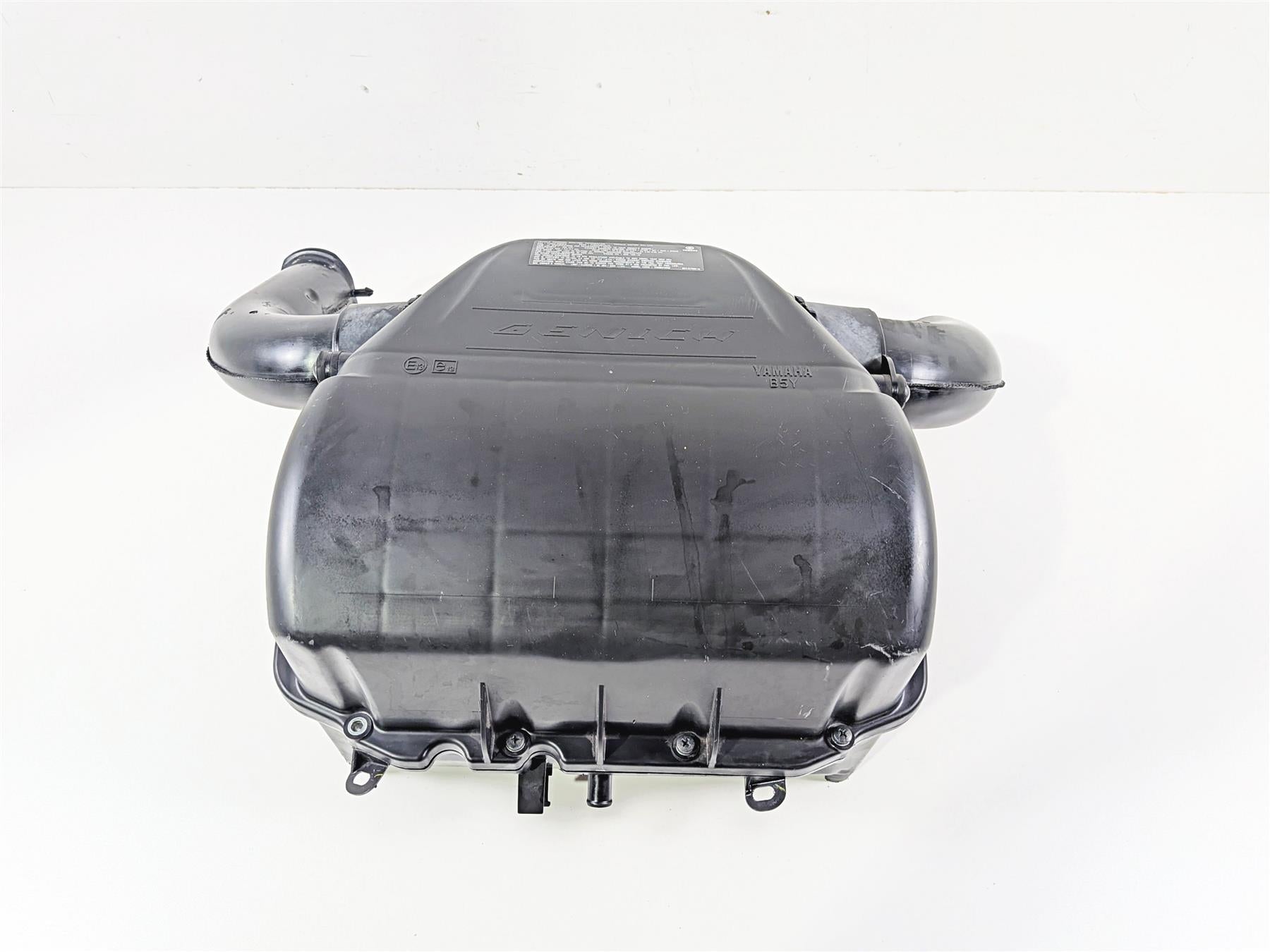 2023 Yamaha MT10 MTN1000 Air Box Cleaner Filter Set B5Y-14411-00-00 {{ shop.shopifyCountryName }} - Mototech271