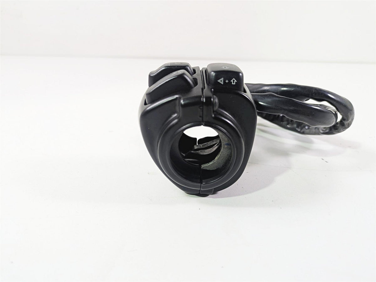 2009 Harley FXDC Dyna Super Glide Left Hand Lights Control Switch 71682-06A {{ shop.shopifyCountryName }} - Mototech271