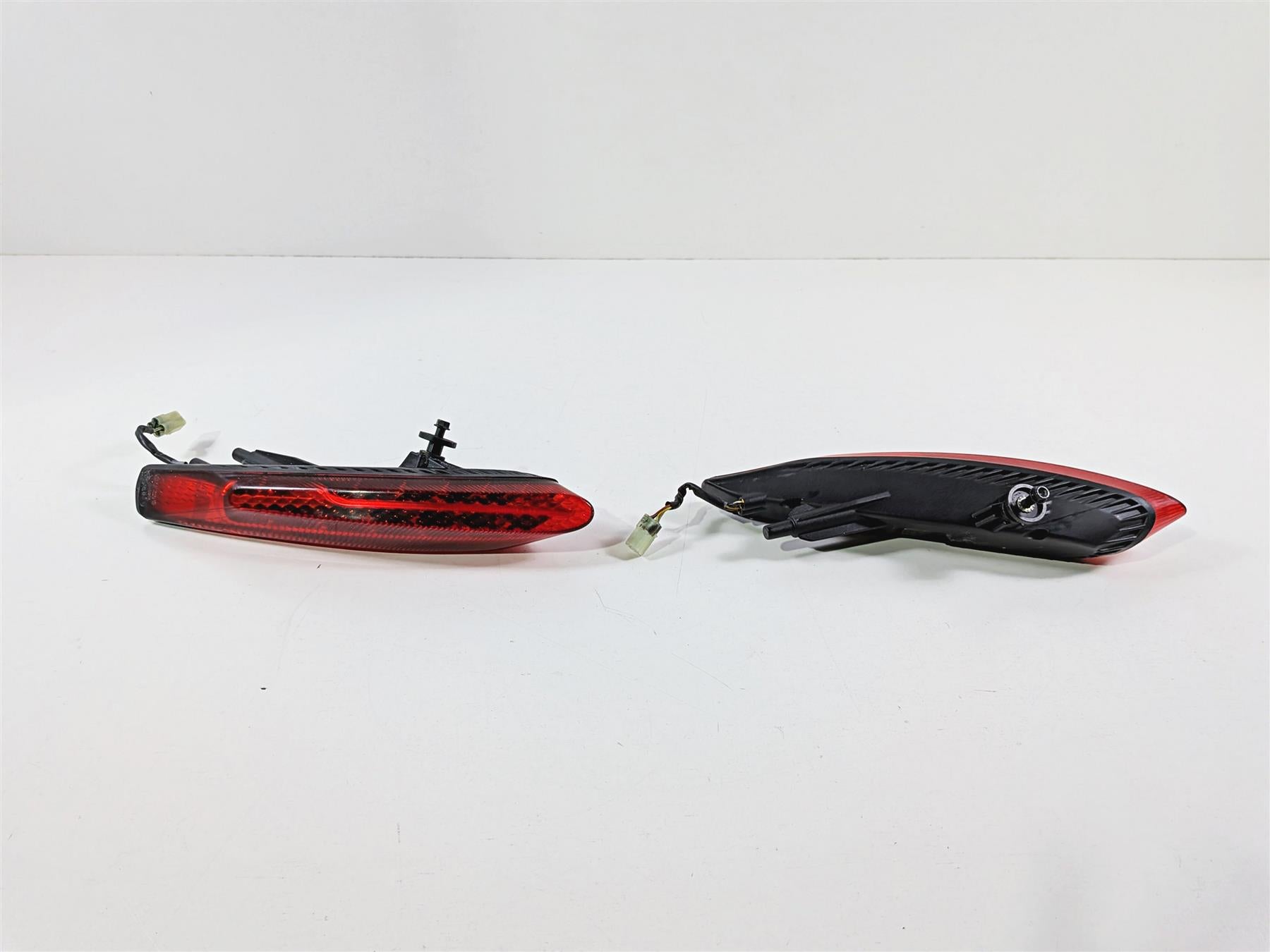 2015 Ducati Diavel Dark Taillight Tail Light Lamp Set 52510413A 52510423A-Mototech271