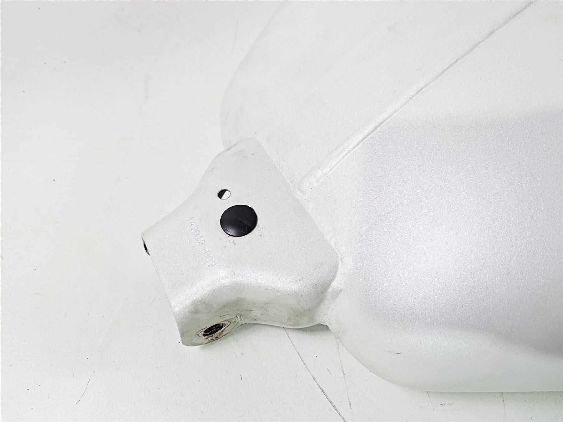 2018 Indian Chieftain Limited Fuel Gas Petrol Tank - Custom Logo 1021997 {{ shop.shopifyCountryName }} - Mototech271