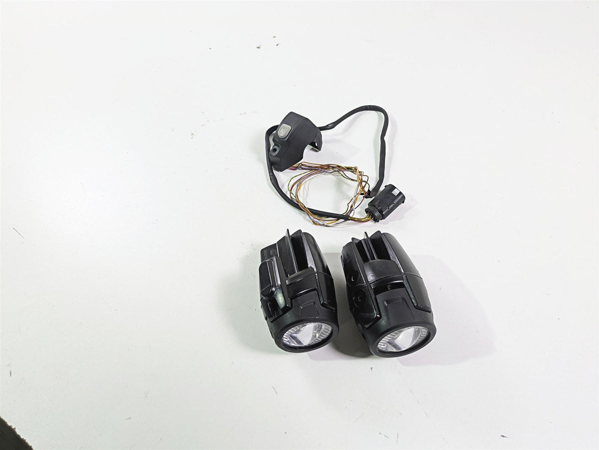 2014 BMW K1600 GTL K48 Front Fog Spot Light Lamp & Switch Set 63178532148 {{ shop.shopifyCountryName }} - Mototech271