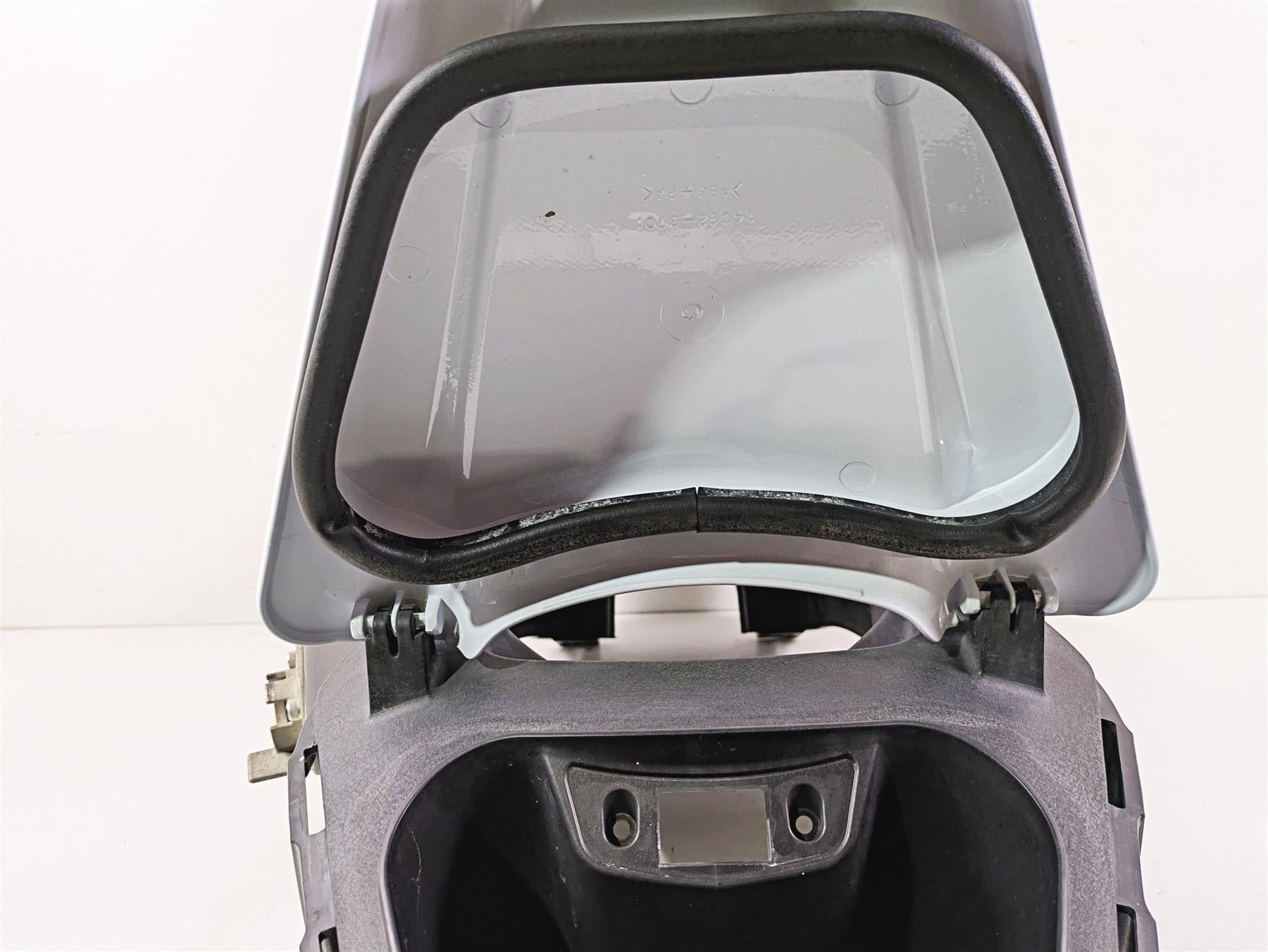 2017 Kawasaki Ultra 310X Center Console Cover Fairing & Storage Lid 14092-0980 {{ shop.shopifyCountryName }} - Mototech271