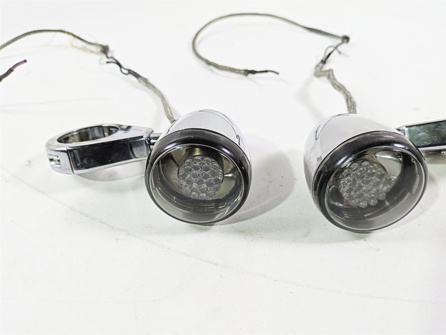 2002 Big Dog Pitbull Front Blinker Turn Signal Set Led BDM130-00794 {{ shop.shopifyCountryName }} - Mototech271