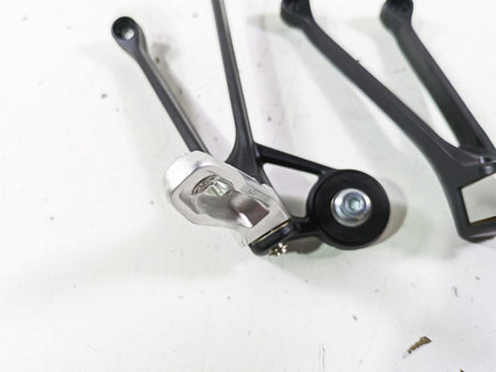2017 BMW S1000R K47 Rear Footpeg Foot Peg Rest Set 46718542025 46718542400 {{ shop.shopifyCountryName }} - Mototech271