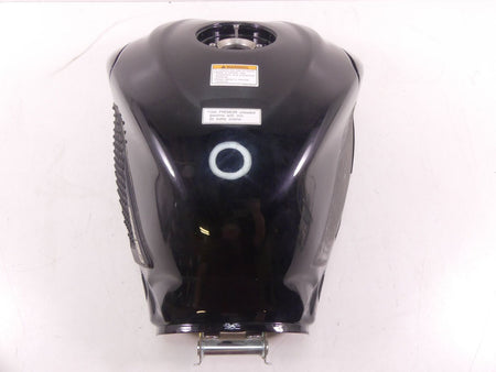 2018 Suzuki GSXR750 Fuel Gas Petrol Tank Reservoir & Covers 44100-14J32-YVB {{ shop.shopifyCountryName }} - Mototech271