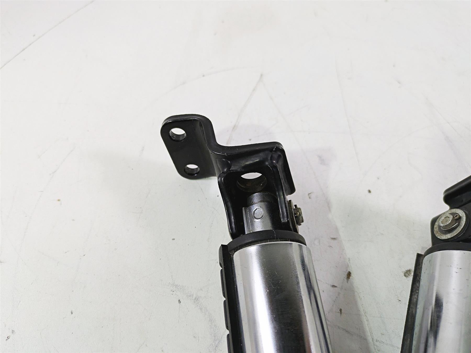2002 Honda V-Twin VTX1800 C Rear Passenger Footpeg Set 50680-MCH-000 {{ shop.shopifyCountryName }} - Mototech271