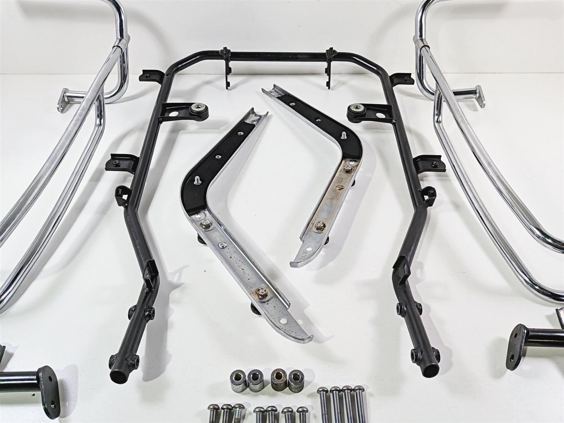 2006 Yamaha XVZ1300 Royal Star Left Right Saddlebag Holder Set 4XY-2841K-00-00 {{ shop.shopifyCountryName }} - Mototech271
