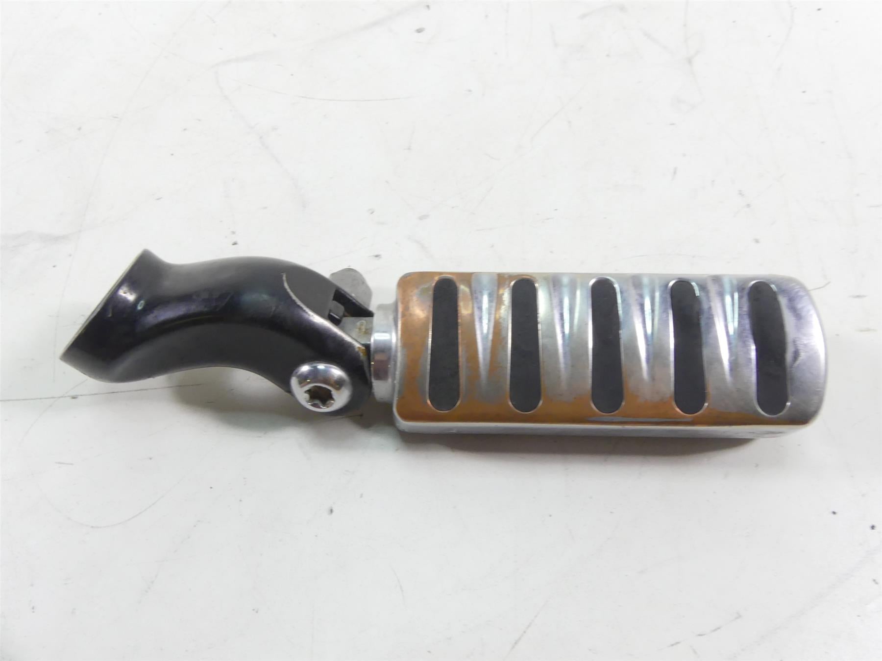 2013 Harley Davidson VRSCF Muscle Left Front Footpeg & Shifter Parts 54046-12 {{ shop.shopifyCountryName }} - Mototech271