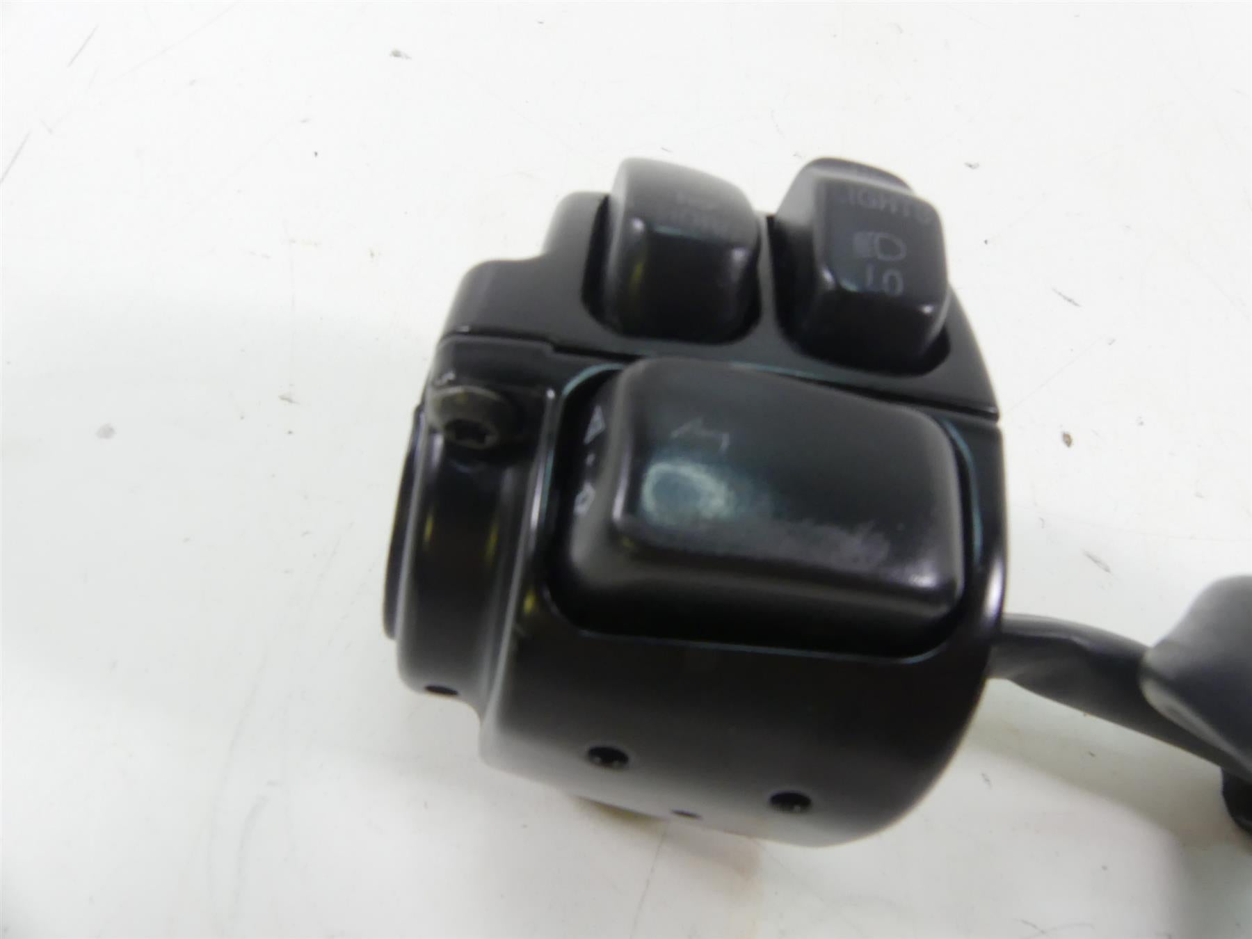 2004 Harley Softail FLSTFI Fat Boy Left Control Switch Blinker Lights 71682-06 {{ shop.shopifyCountryName }} - Mototech271