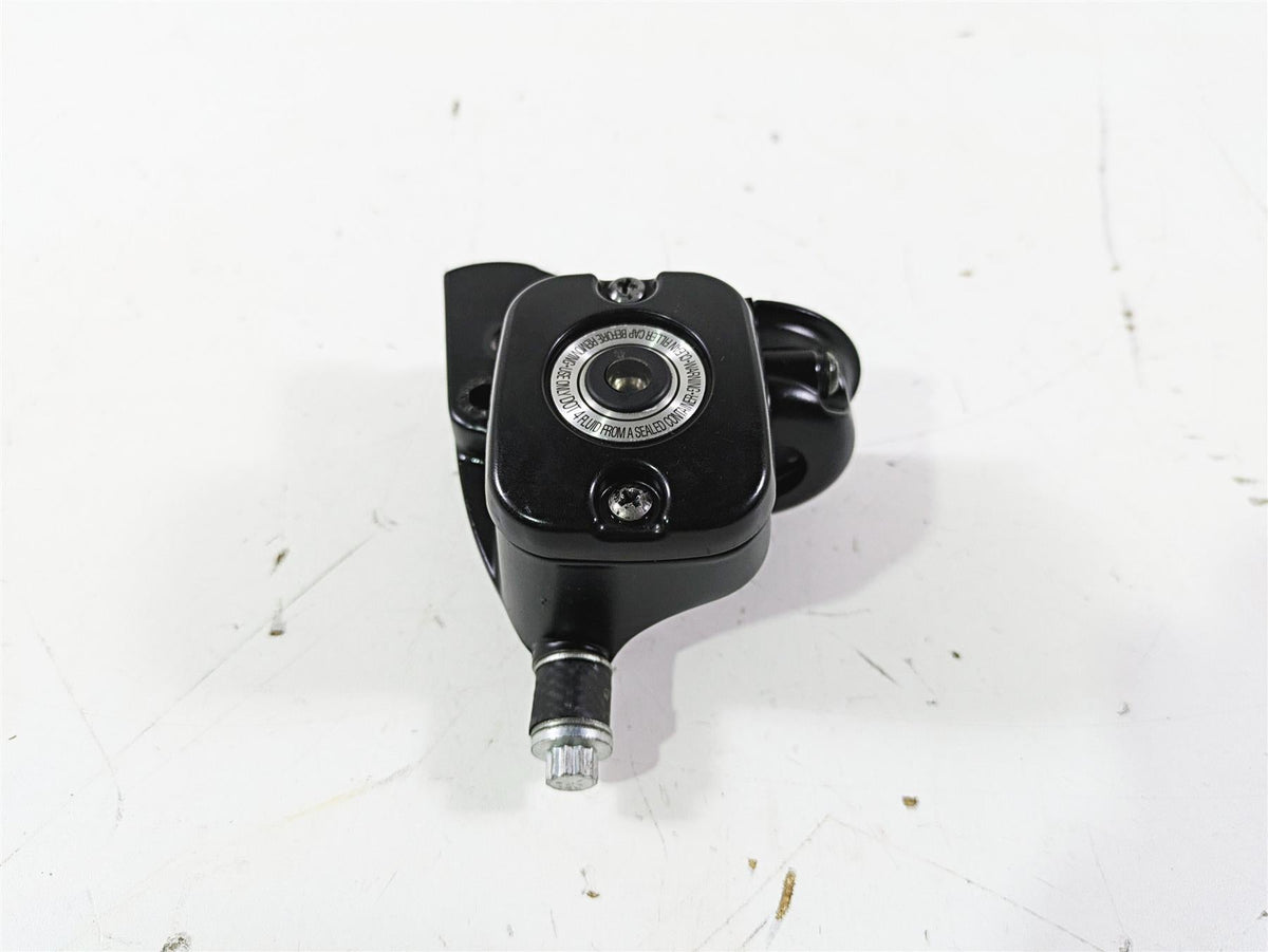 2015 Harley FXDL Dyna Low Rider Front Brake Master Cylinder 11/16 45170-08F {{ shop.shopifyCountryName }} - Mototech271