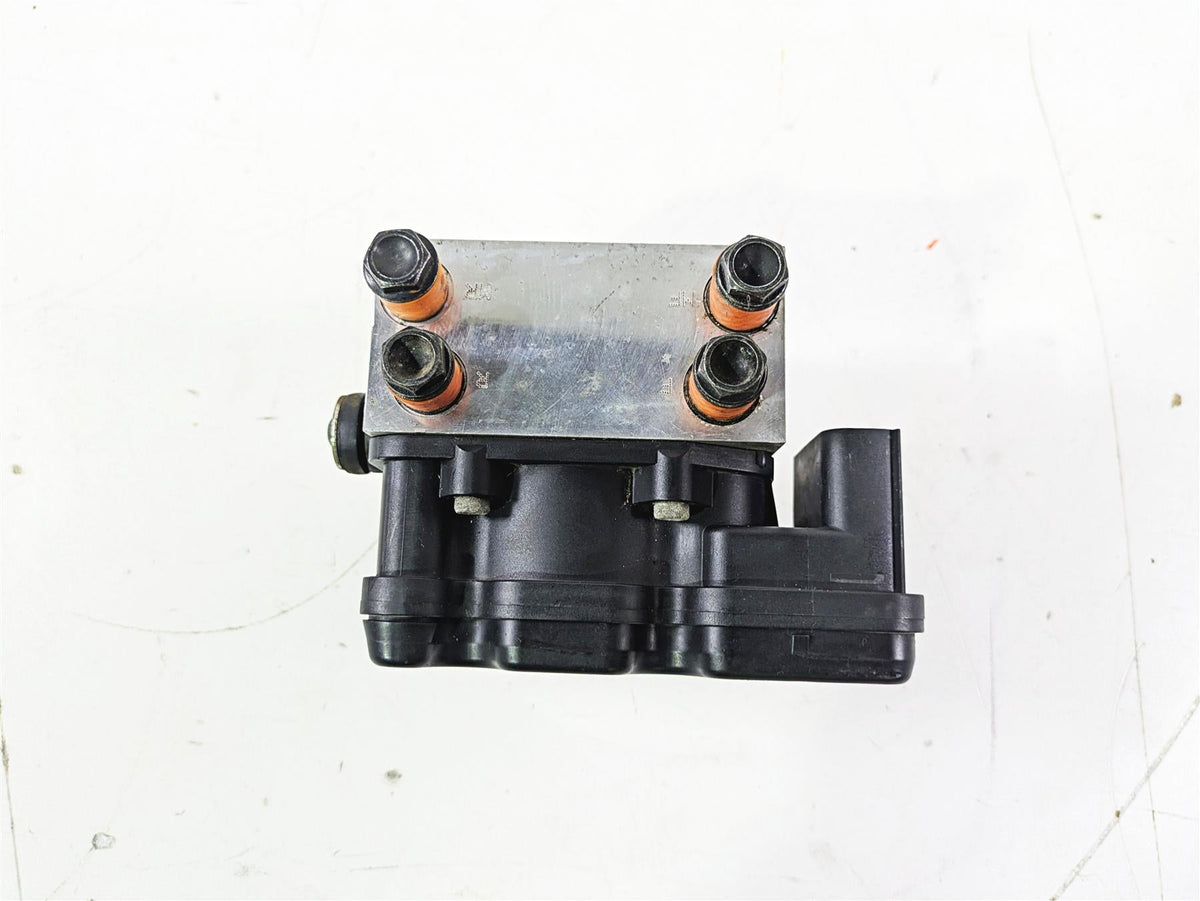 2008 Harley Touring FLHTP Electra Glide Abs Brake Pump Unit Module 40688-08 {{ shop.shopifyCountryName }} - Mototech271