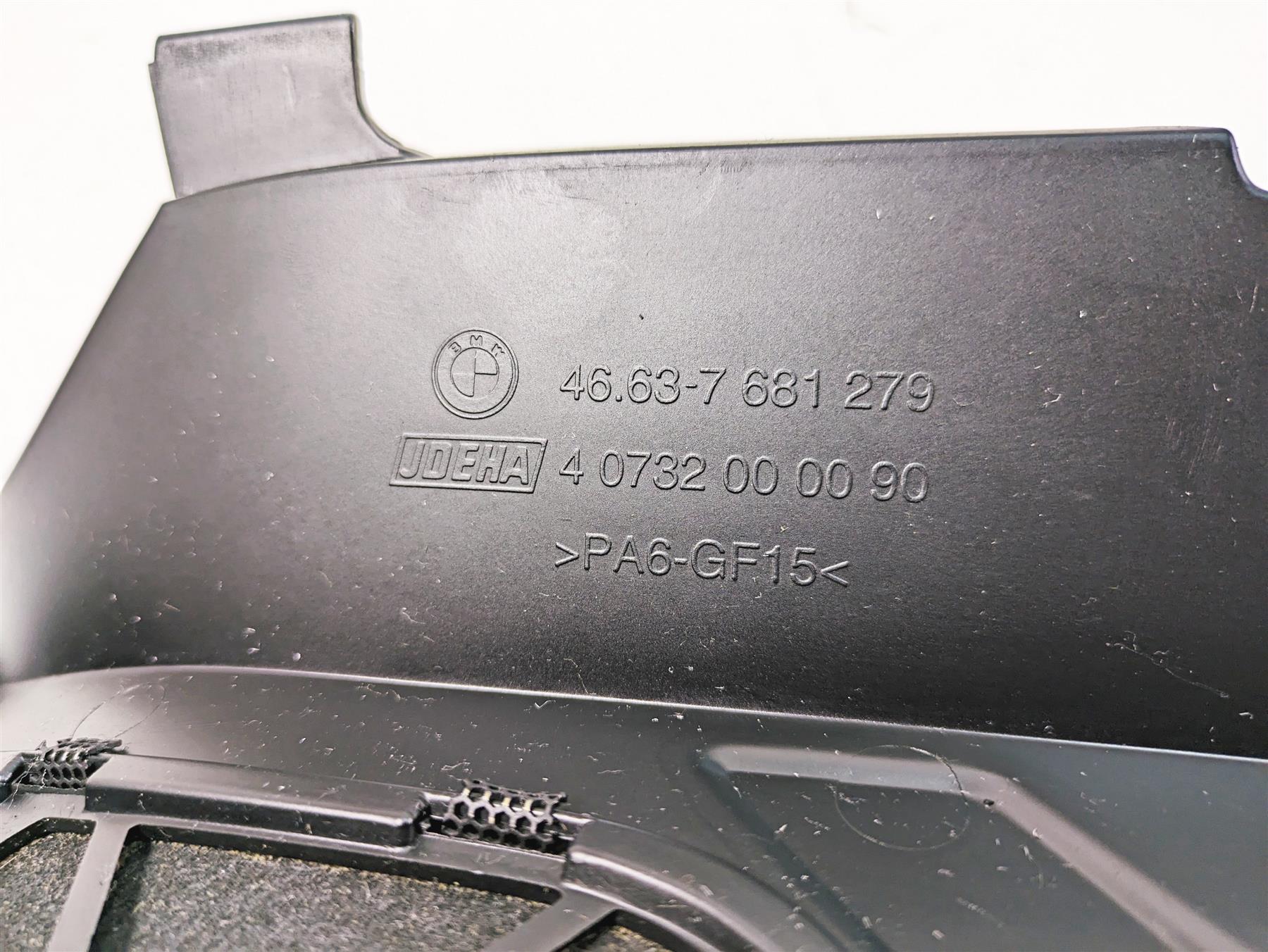 2007 BMW R1200RT K26 Front Inner Gauges Fairing cover Trim 46637681279 {{ shop.shopifyCountryName }} - Mototech271