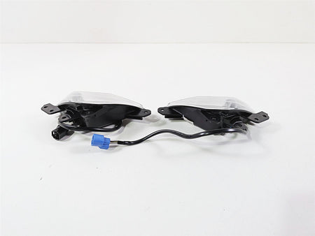 2024 Kawasaki EX500 Ninja 40th An. Front Blinker Turn Signal Set 23040-0157 {{ shop.shopifyCountryName }} - Mototech271