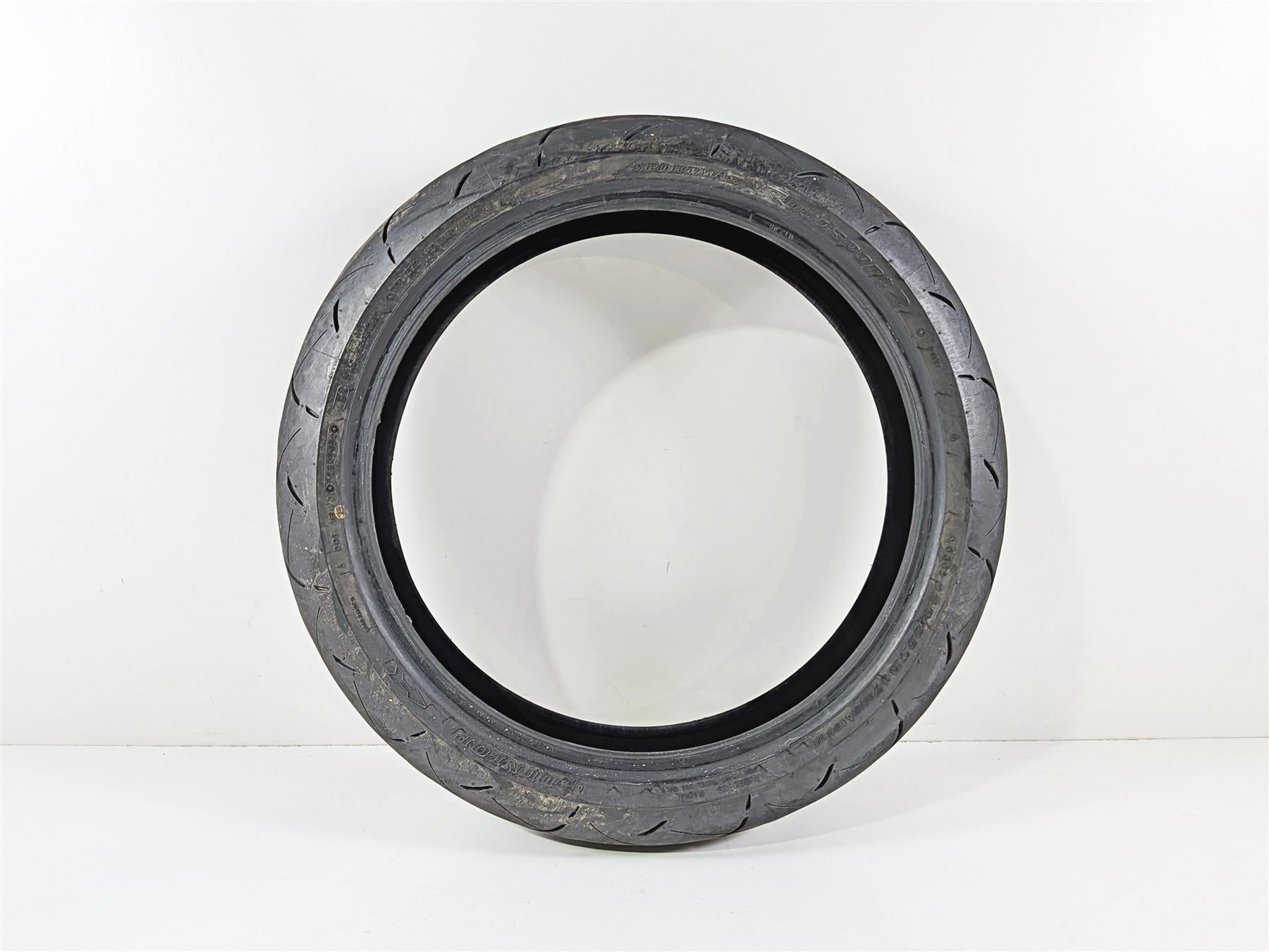 Used Front Motorcycle Tire Dunlop Sportmax Roadsport 2 120/70-R17 58W DOT2624 45238704-Mototech271