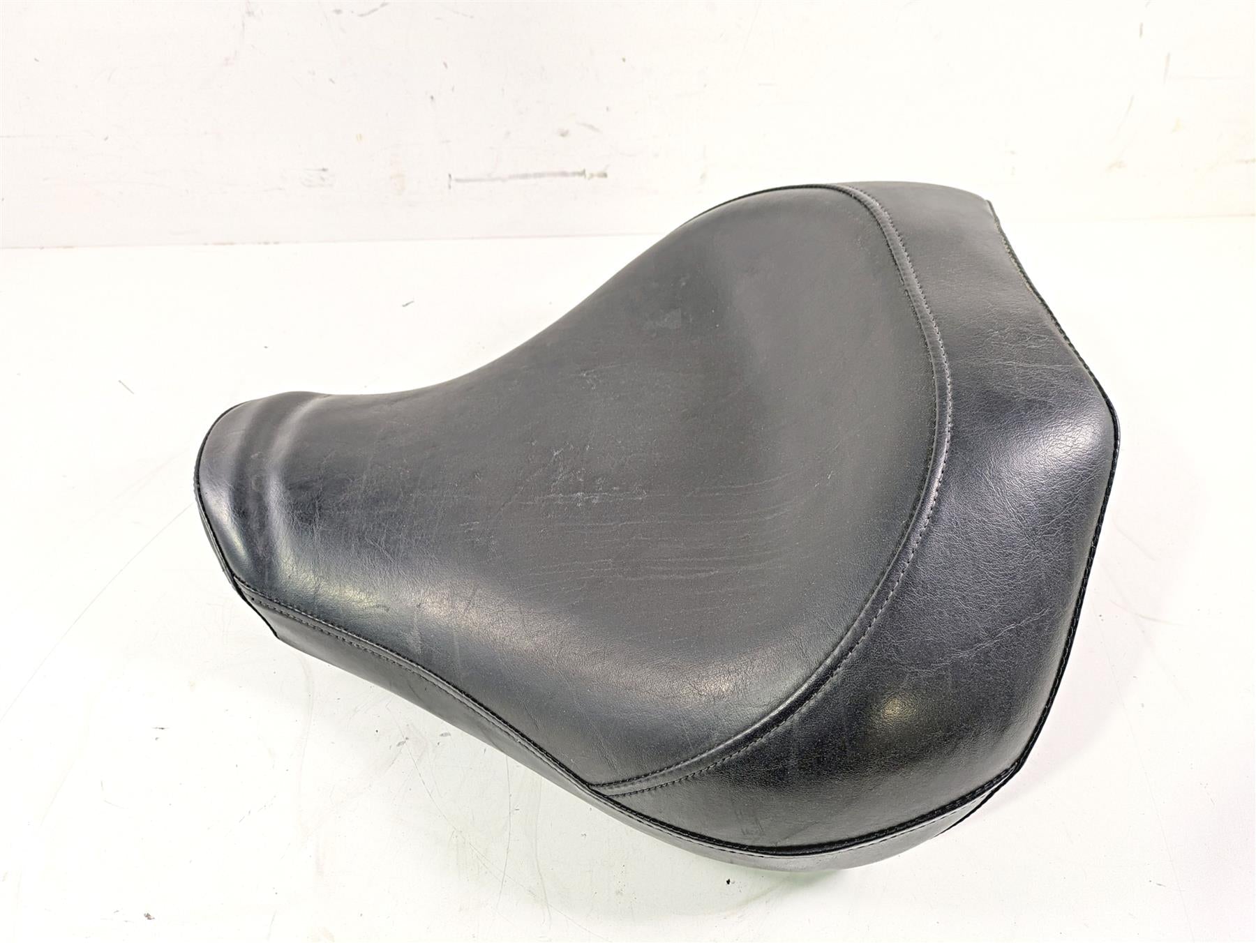 2008 Yamaha XVS1300 V-Star Tourer Front Rider Driver Seat Saddle 3D8-24710-00-00 {{ shop.shopifyCountryName }} - Mototech271
